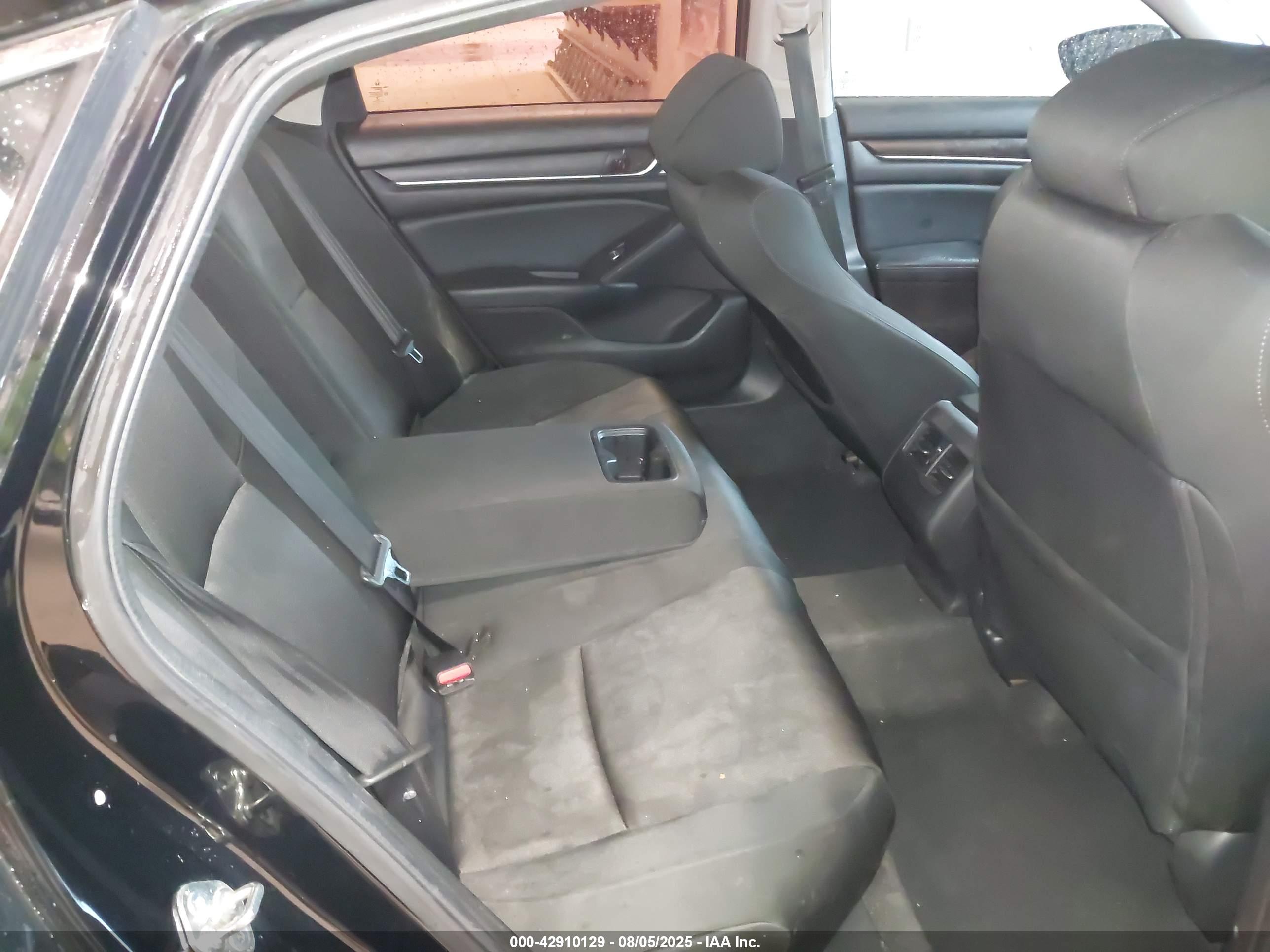 HONDA ACCORD image 8