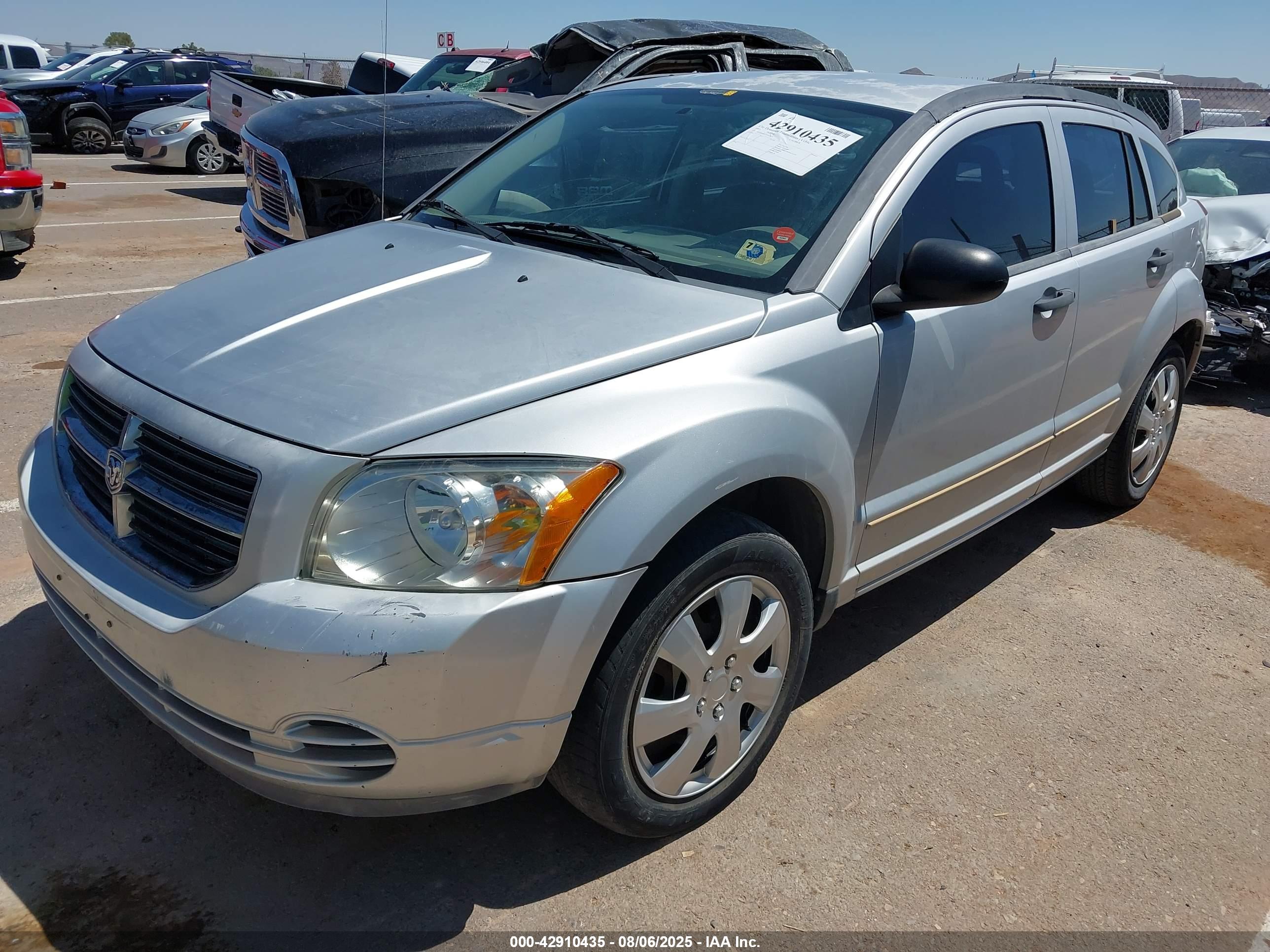 DODGE CALIBER image 2