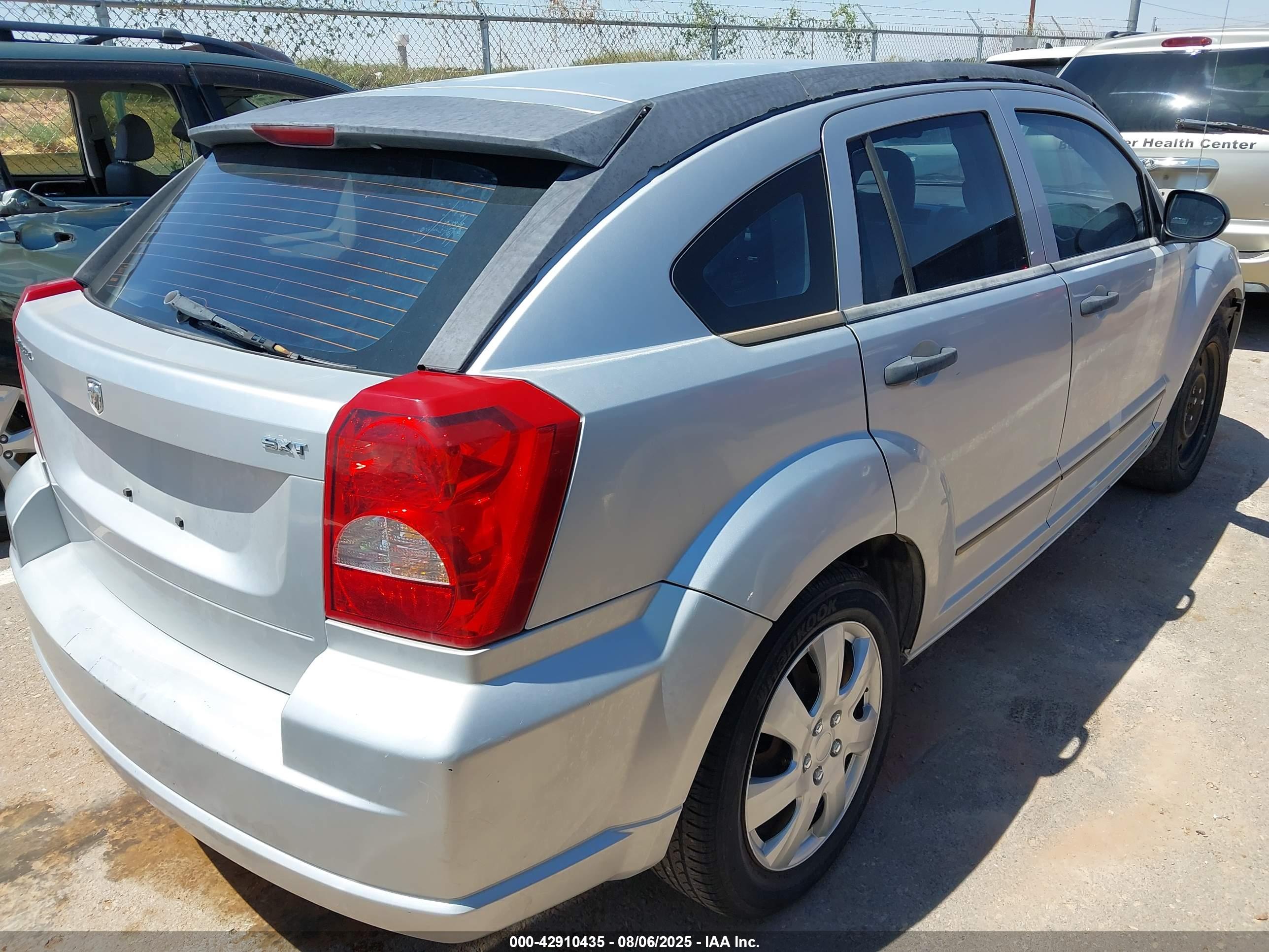 DODGE CALIBER image 4