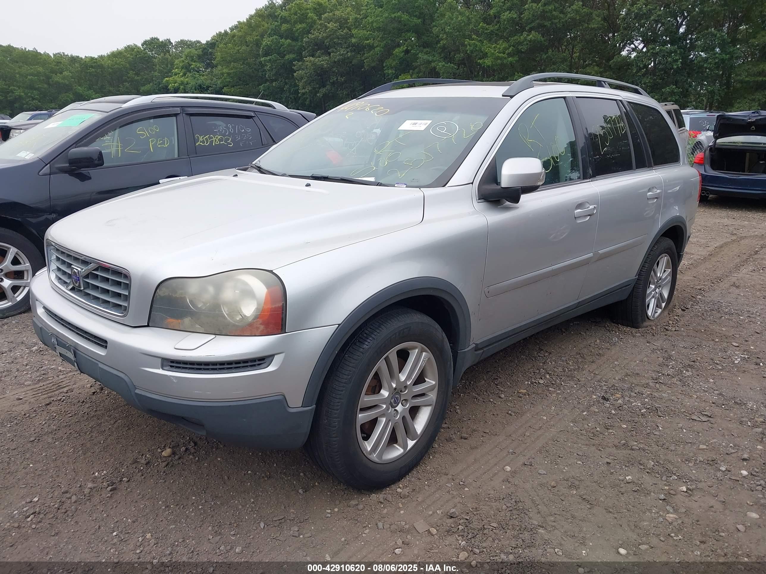 VOLVO XC90 image 2