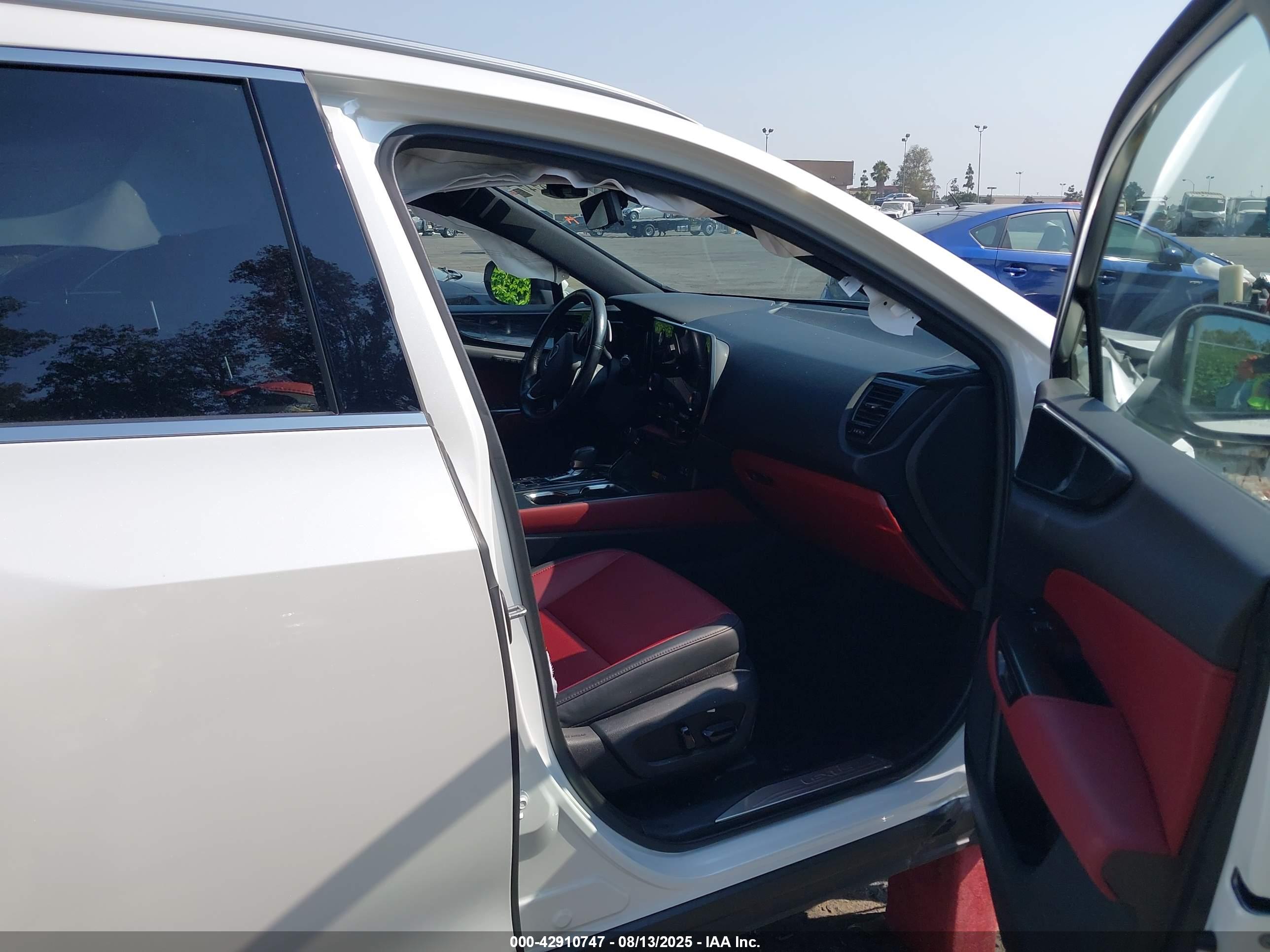 LEXUS NX image 5