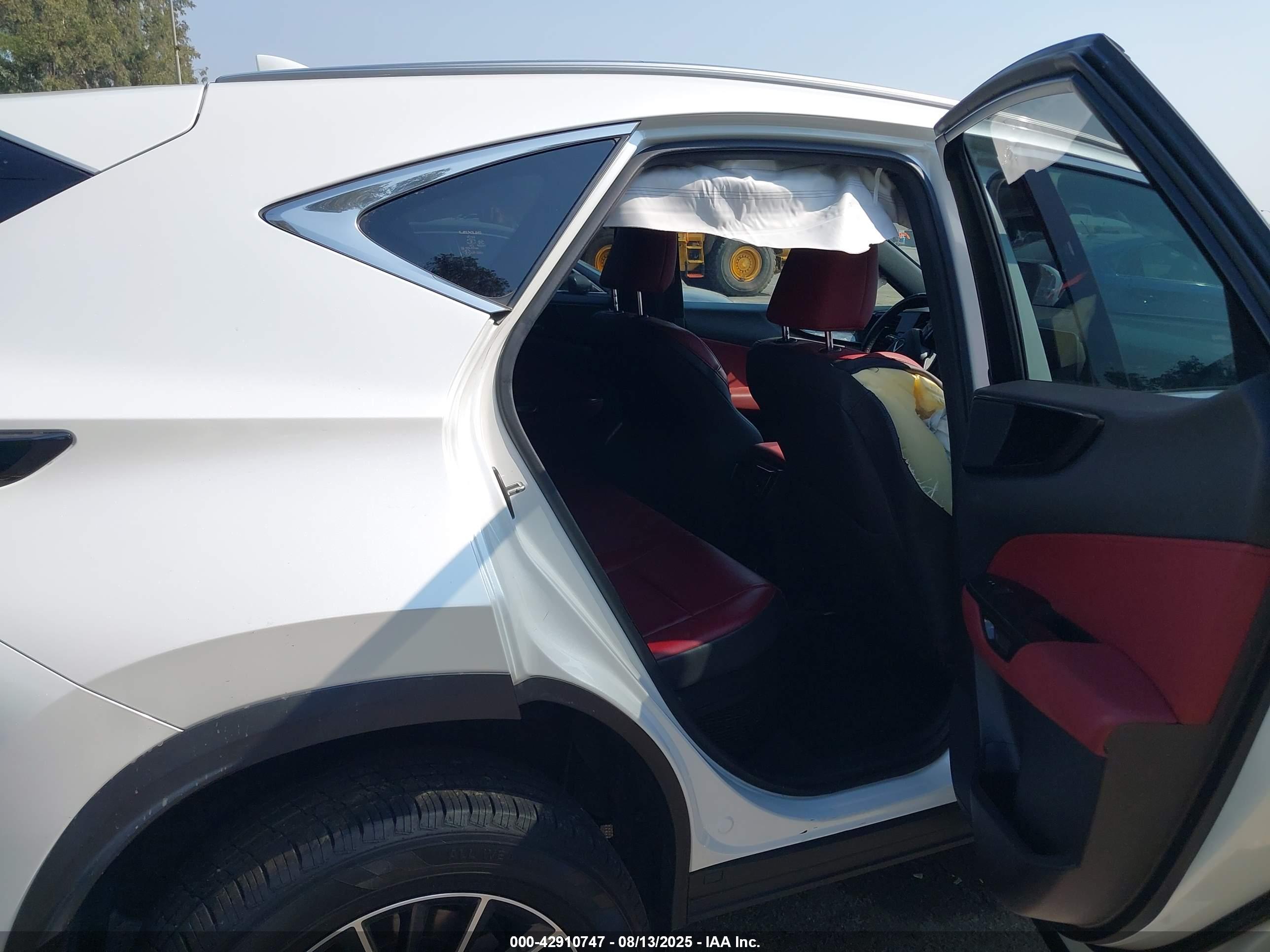 LEXUS NX image 8