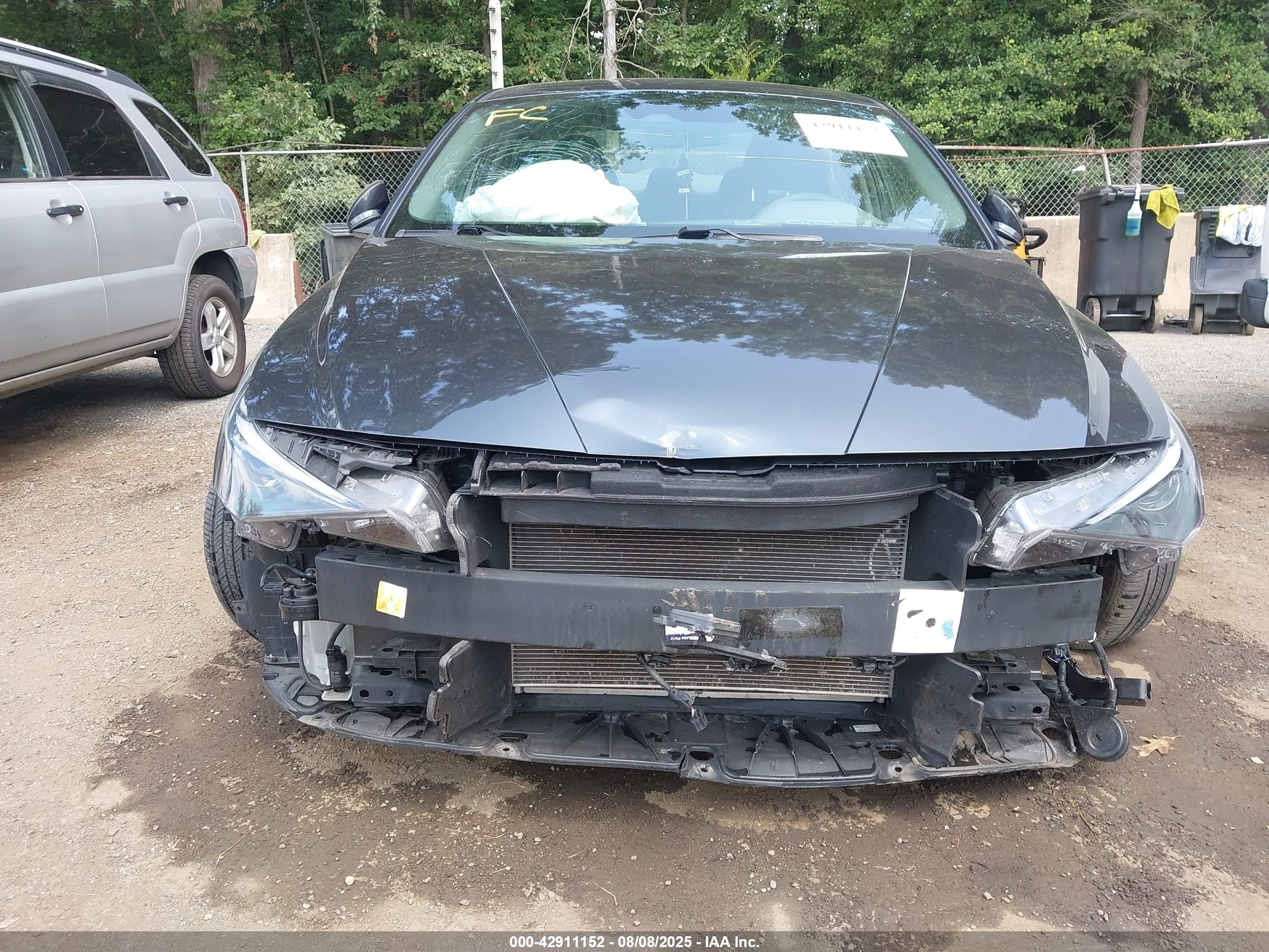 HYUNDAI ELANTRA image 10