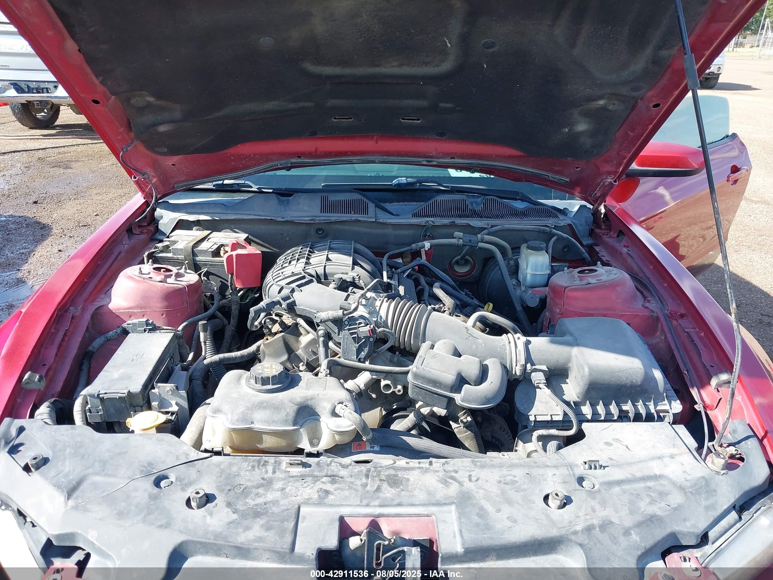 FORD MUSTANG image 10