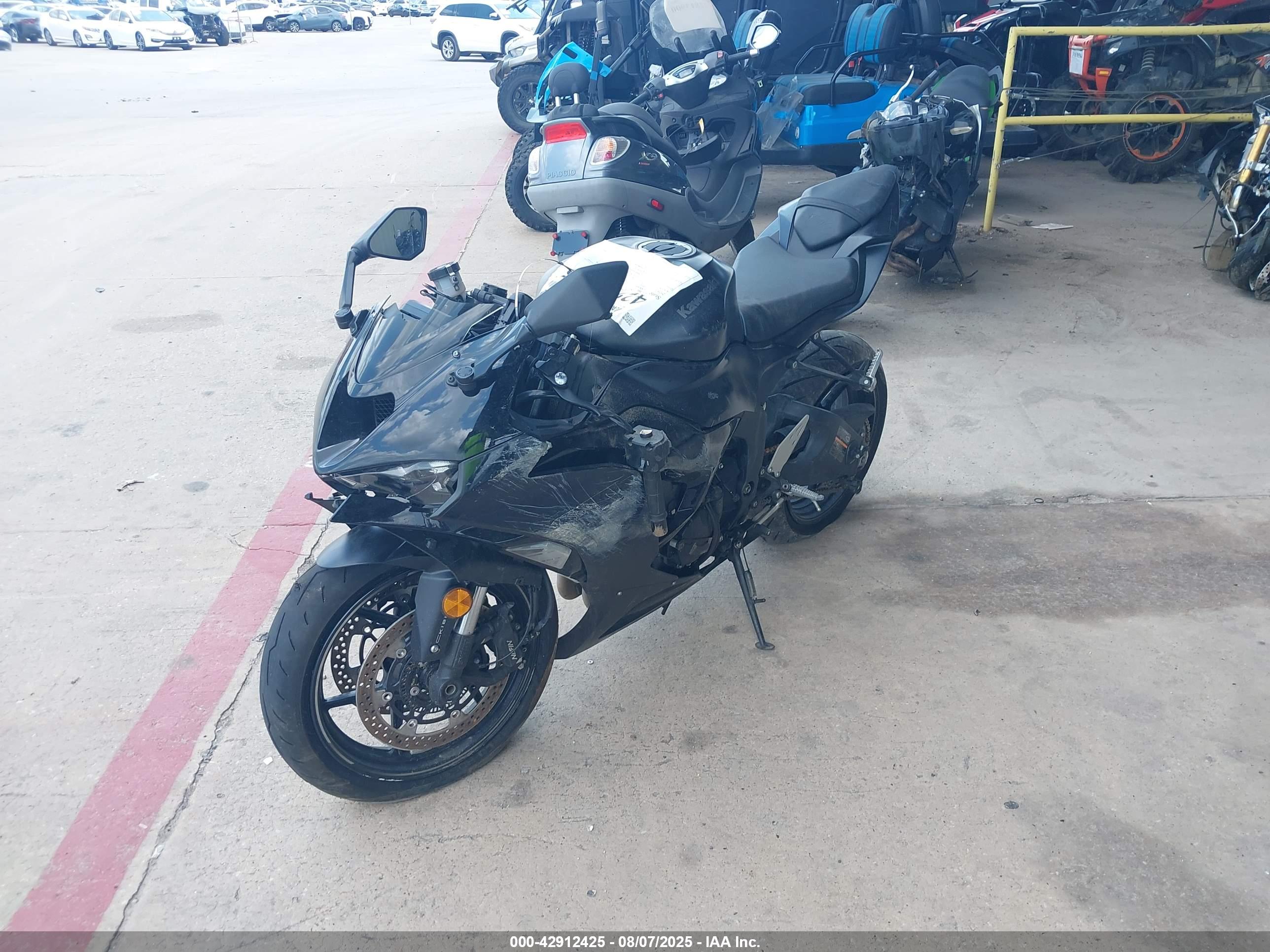 KAWASAKI ZX636 image 2