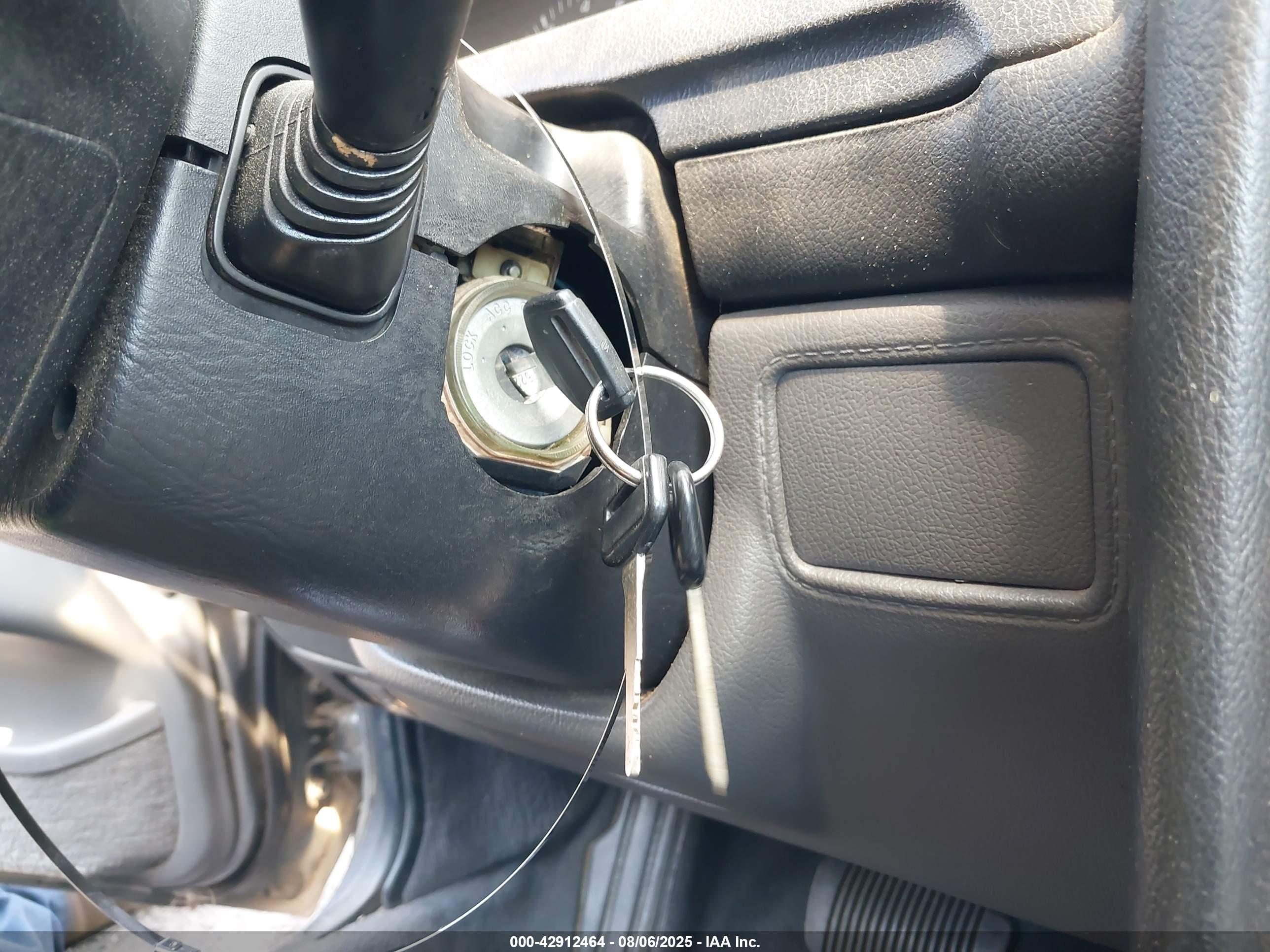 LEXUS ES image 11