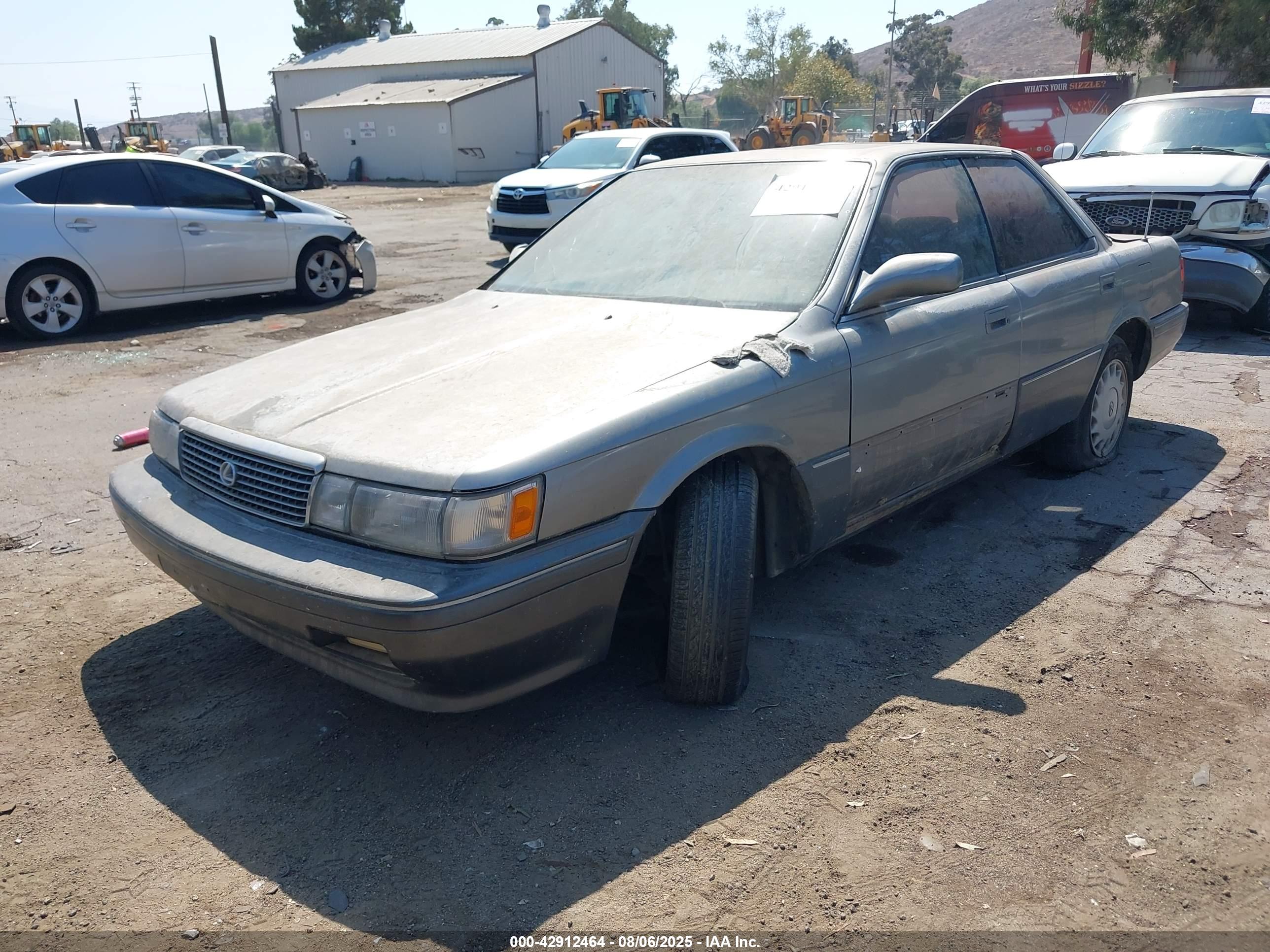 LEXUS ES image 2