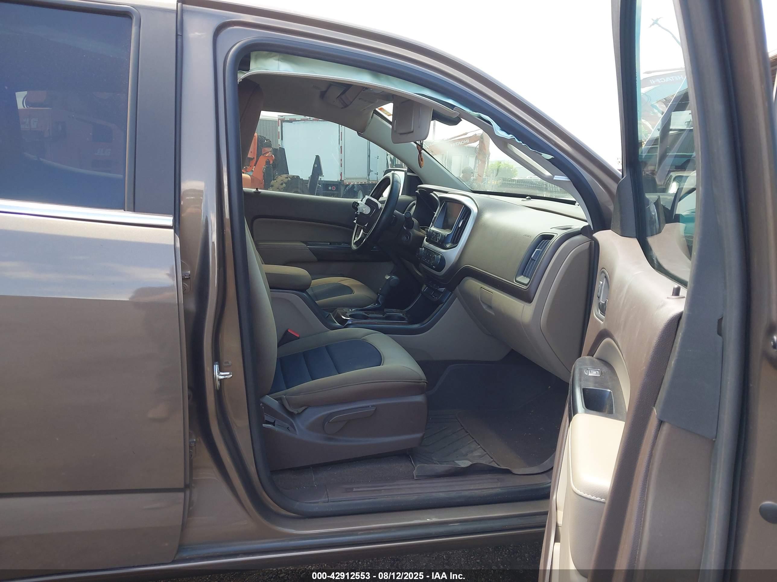 GMC CANYON image 5