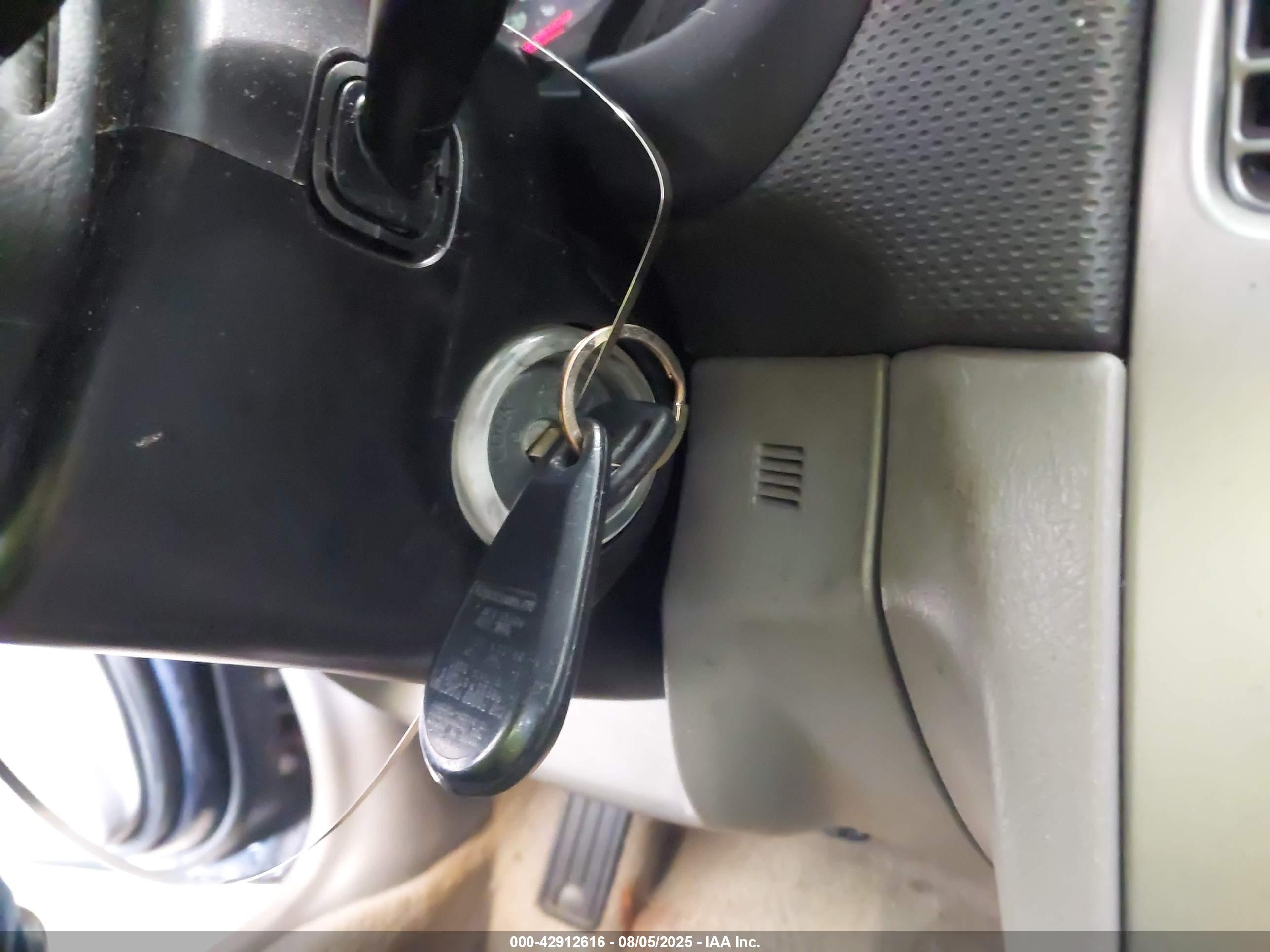 SUBARU FORESTER image 11