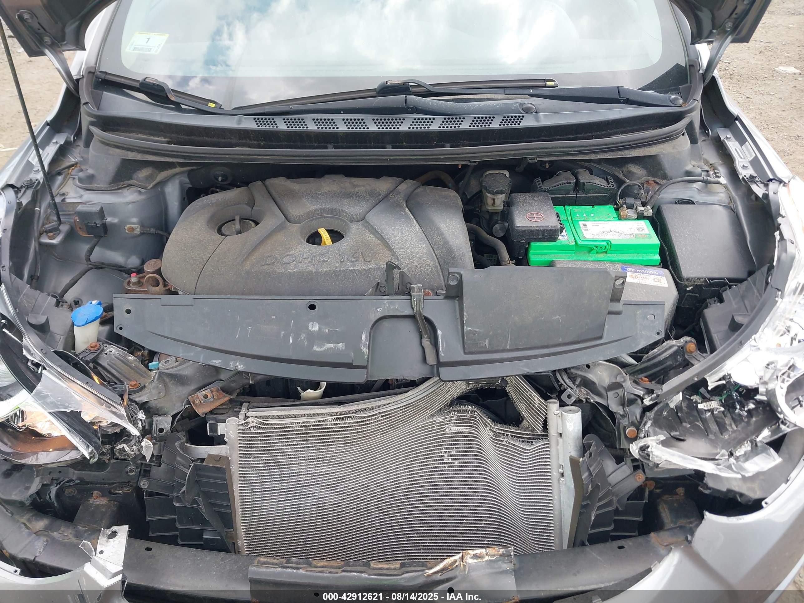 HYUNDAI ELANTRA image 10
