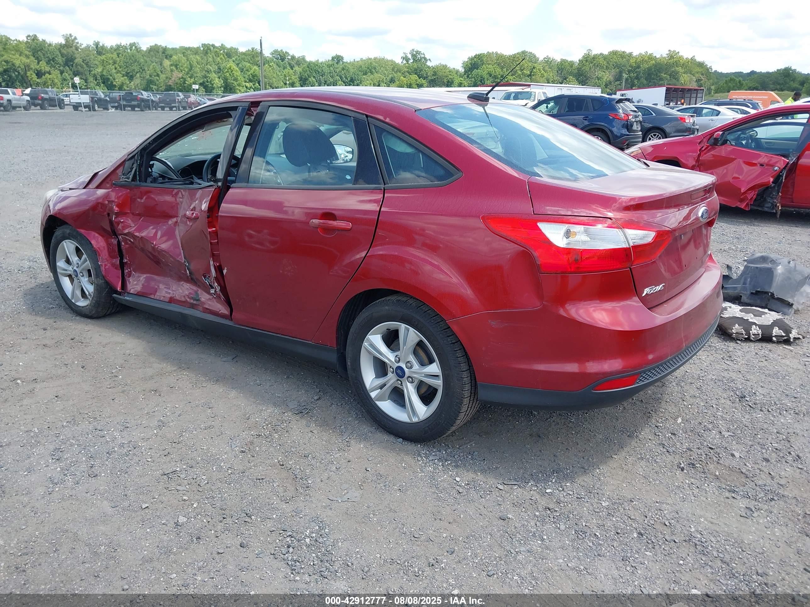FORD FOCUS image 3