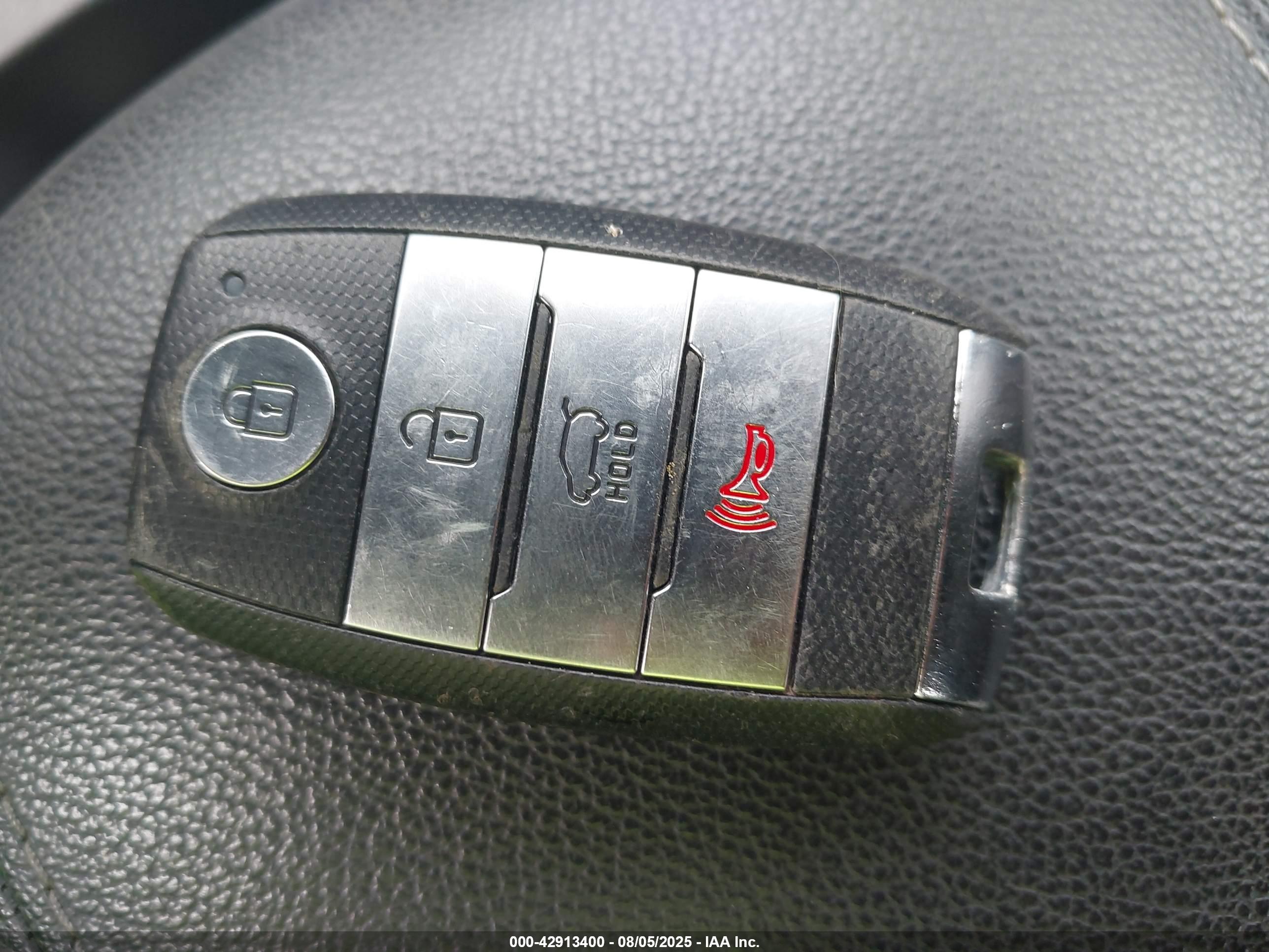 KIA SPORTAGE image 11
