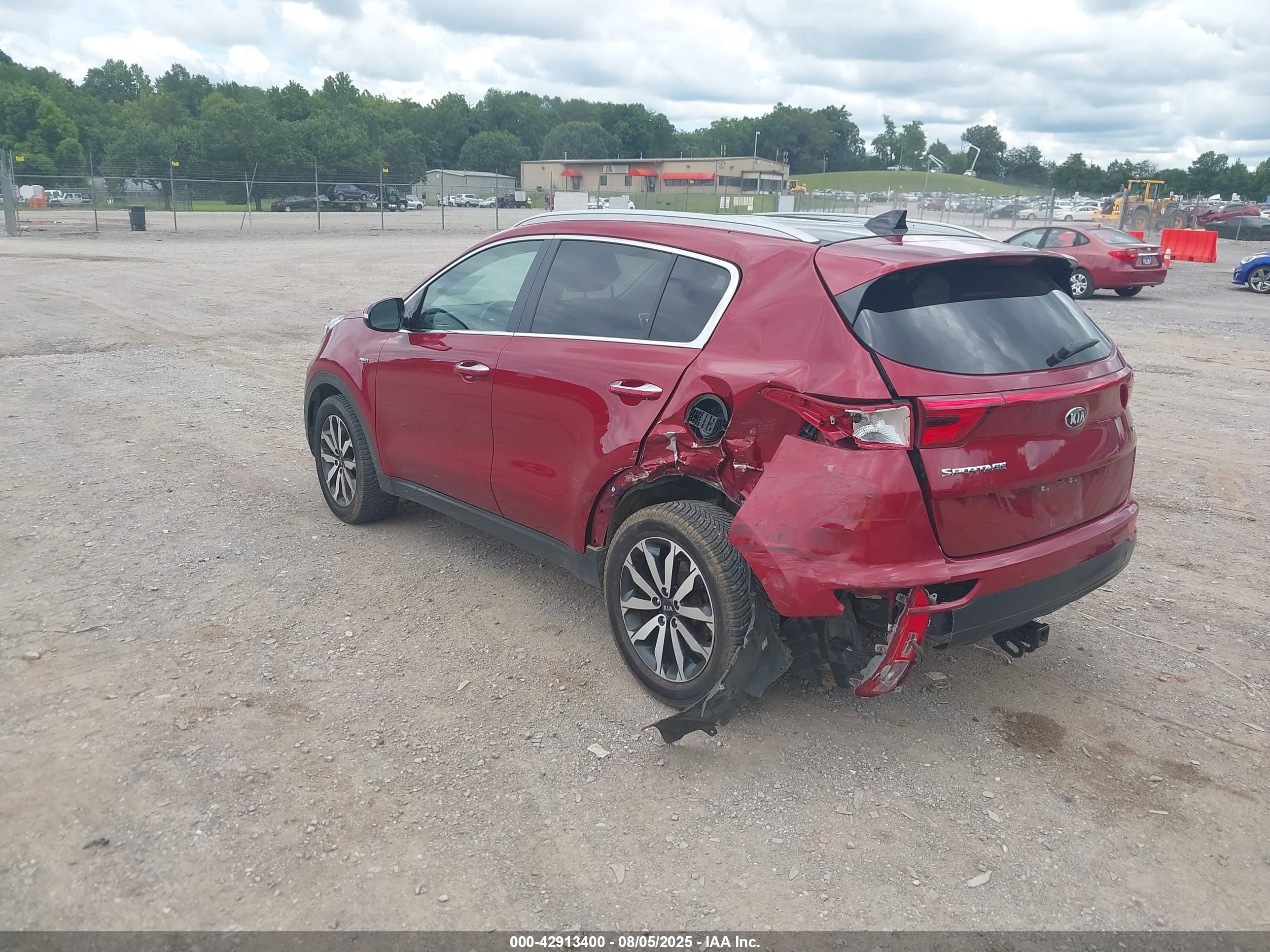 KIA SPORTAGE image 3