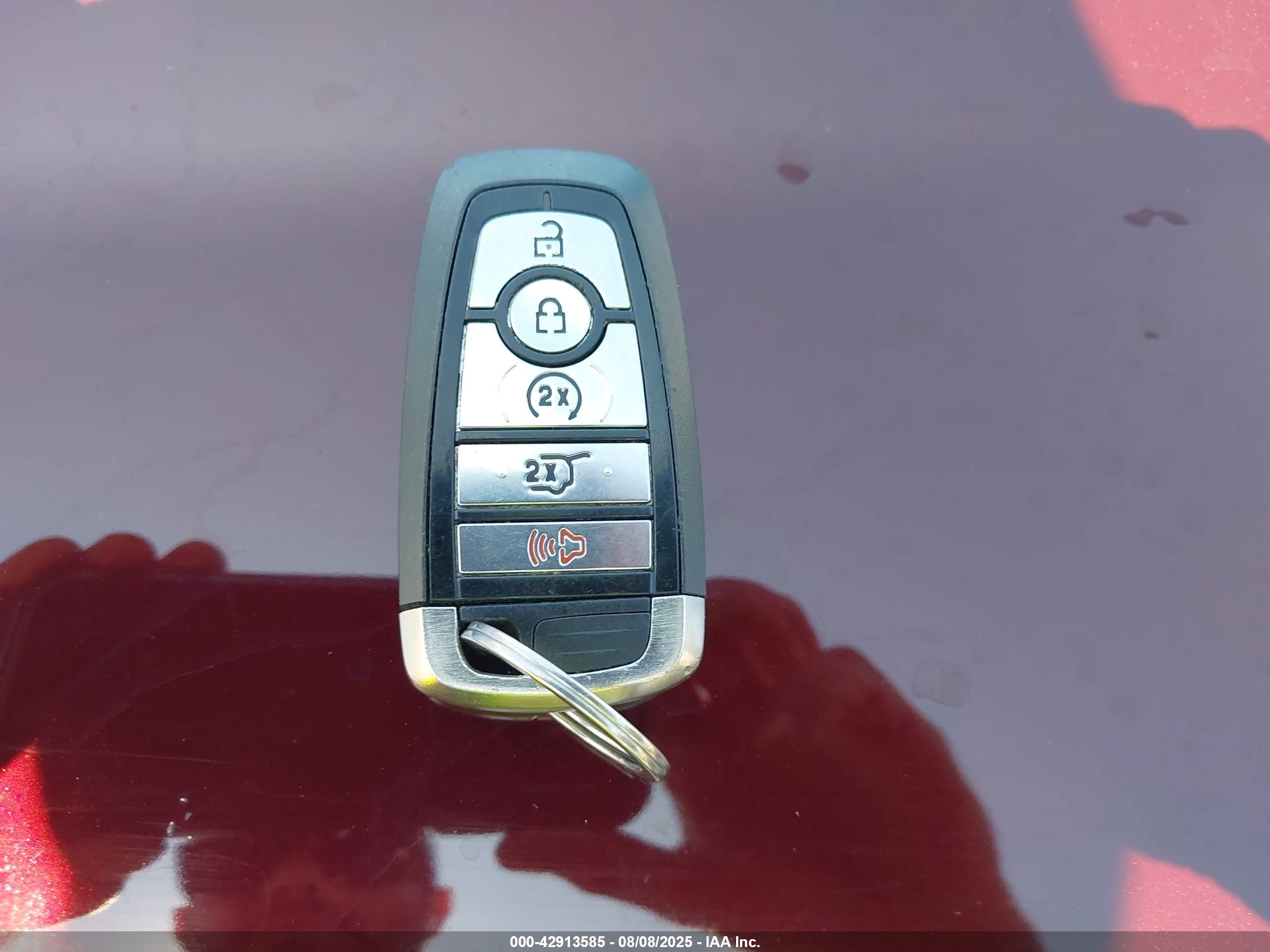 FORD EXPLORER image 11
