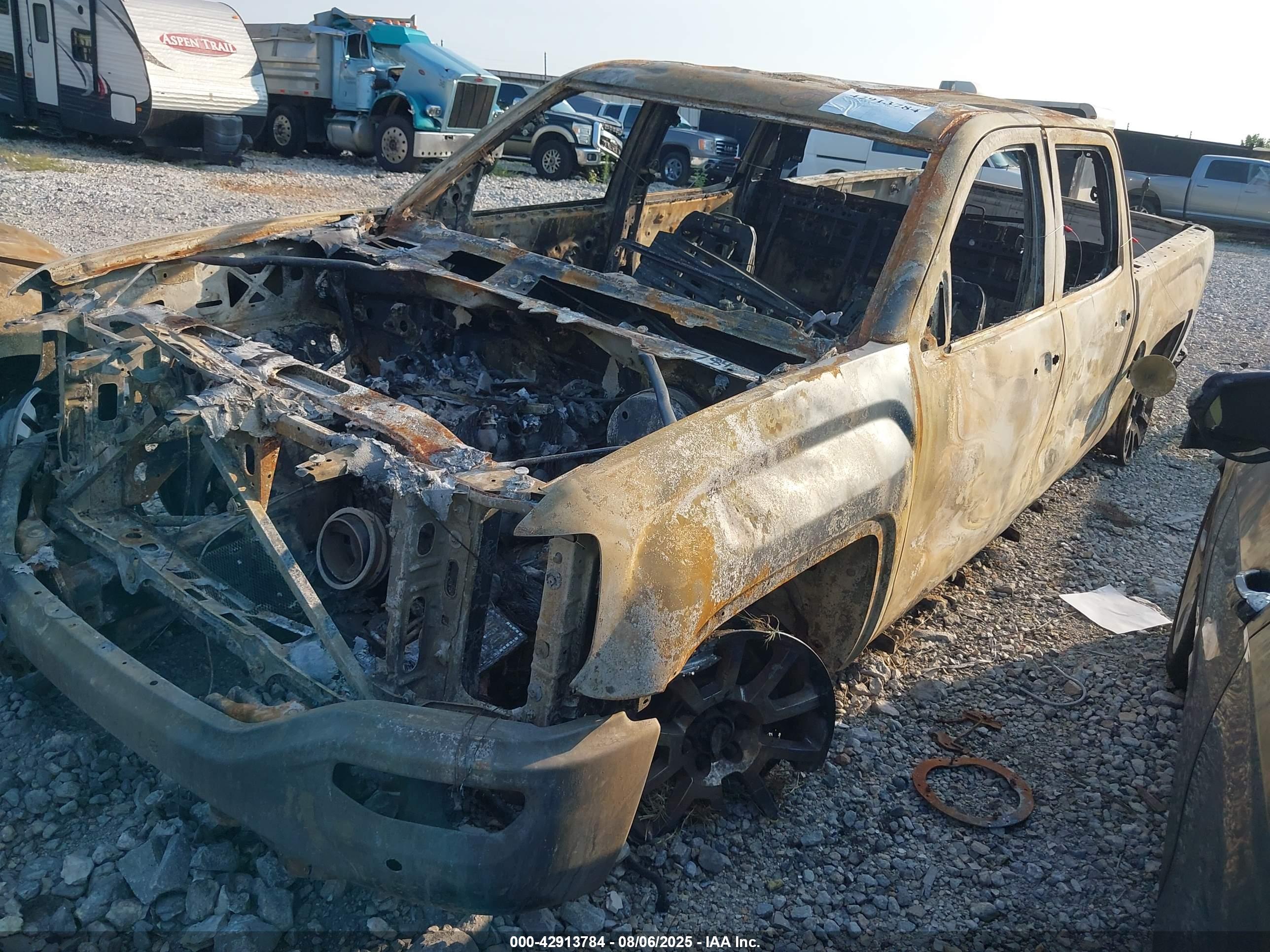 GMC SIERRA image 2