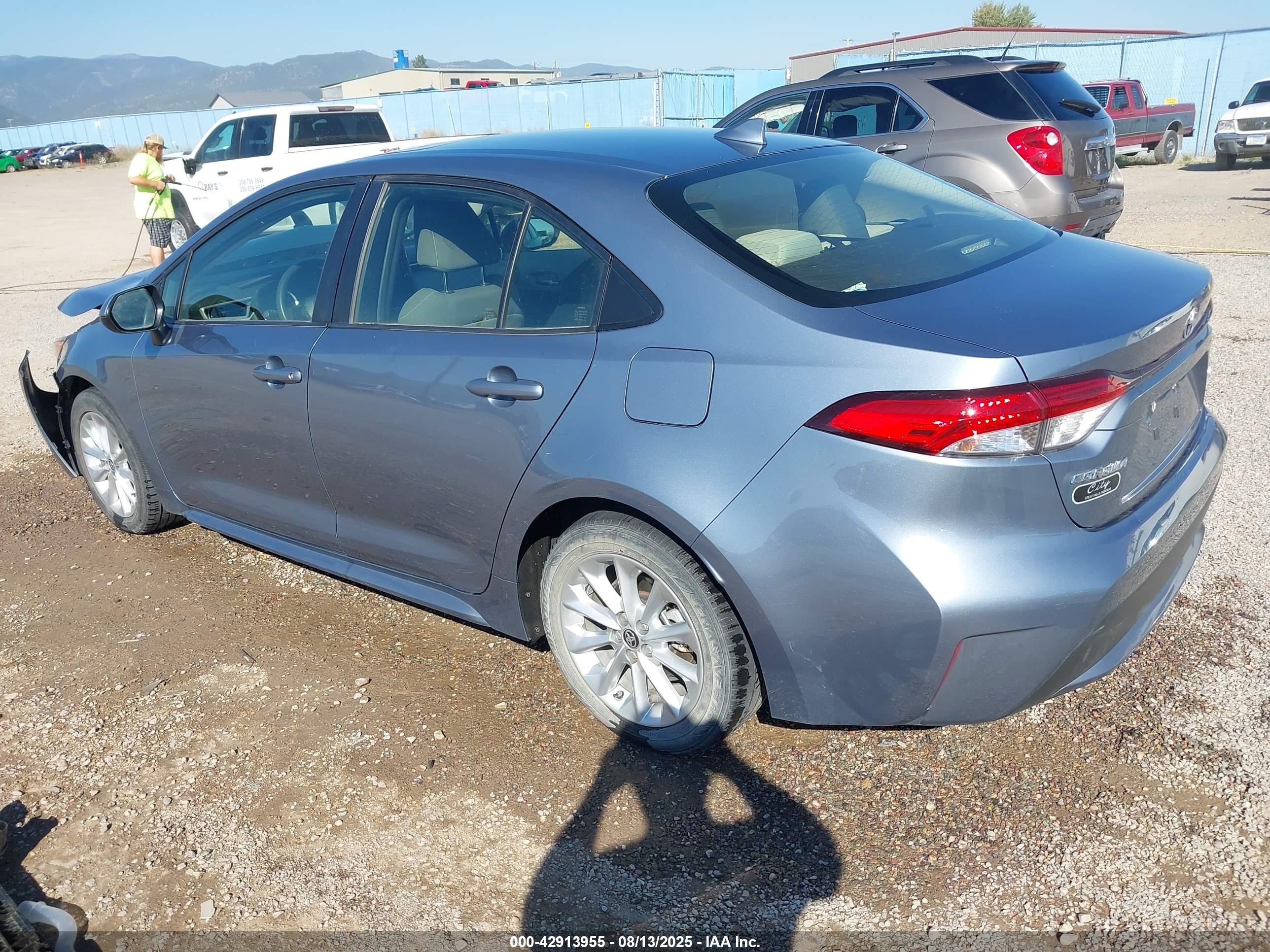 TOYOTA COROLLA image 3