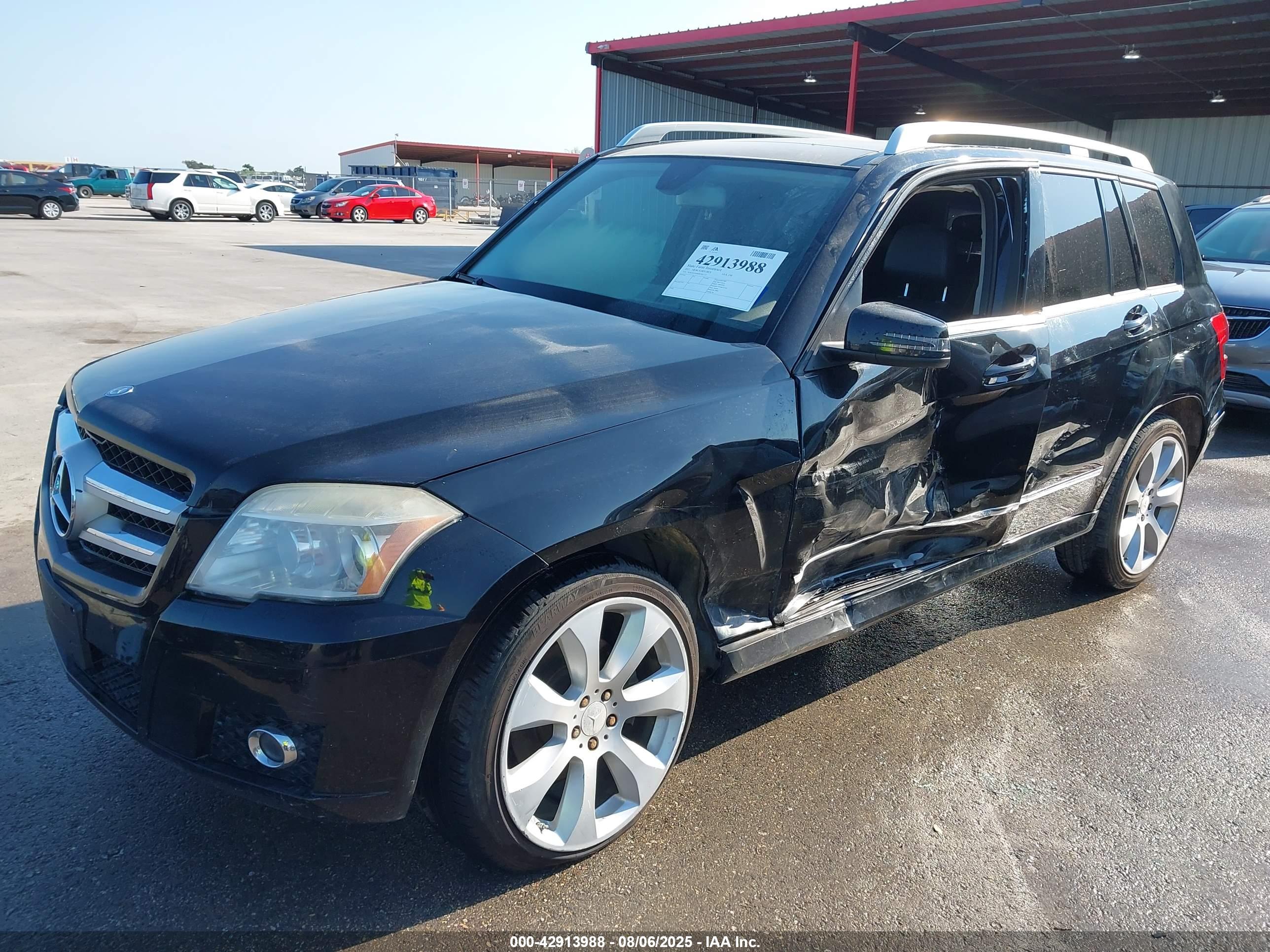 MERCEDES-BENZ GLK image 2