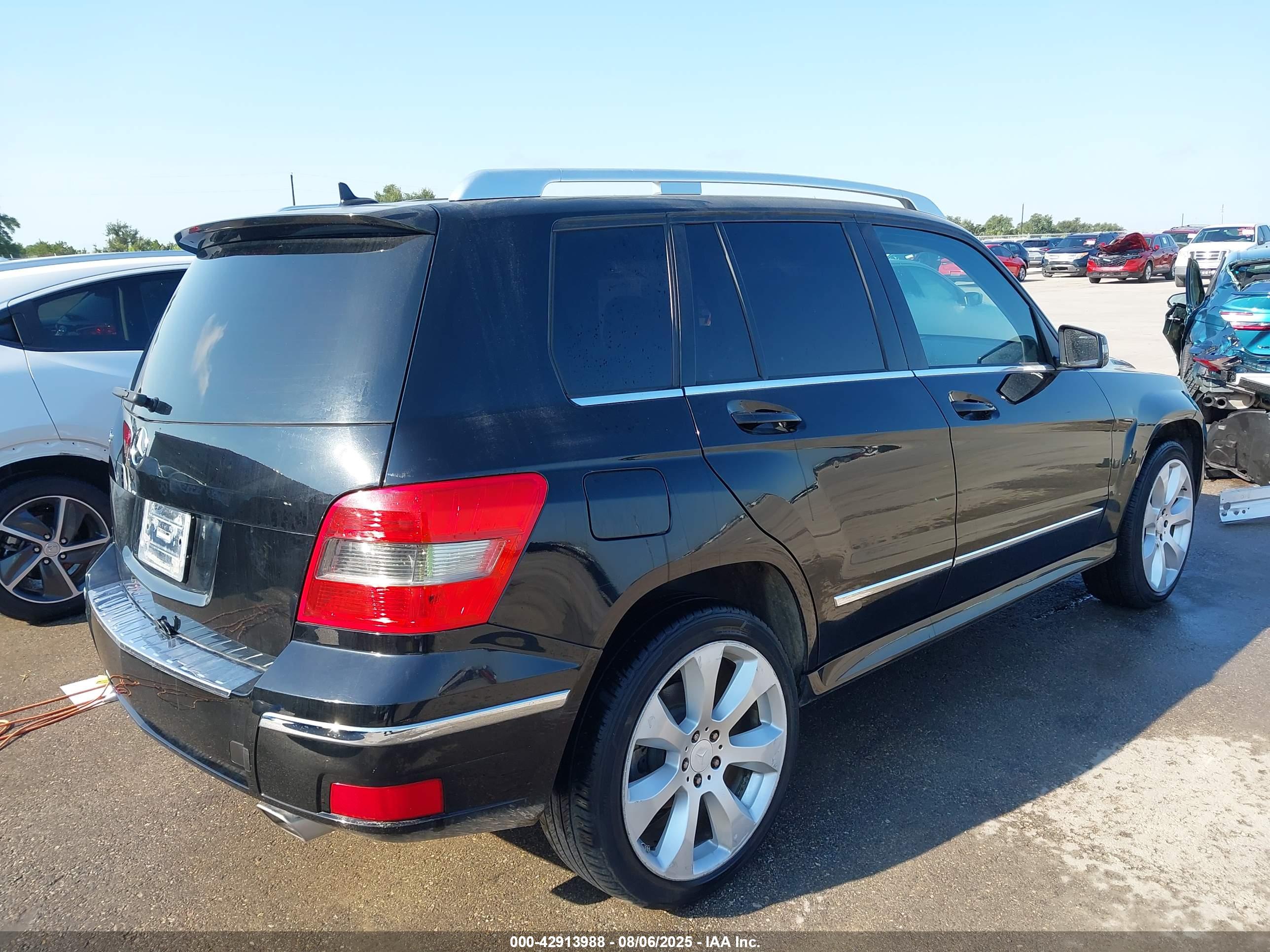 MERCEDES-BENZ GLK image 4