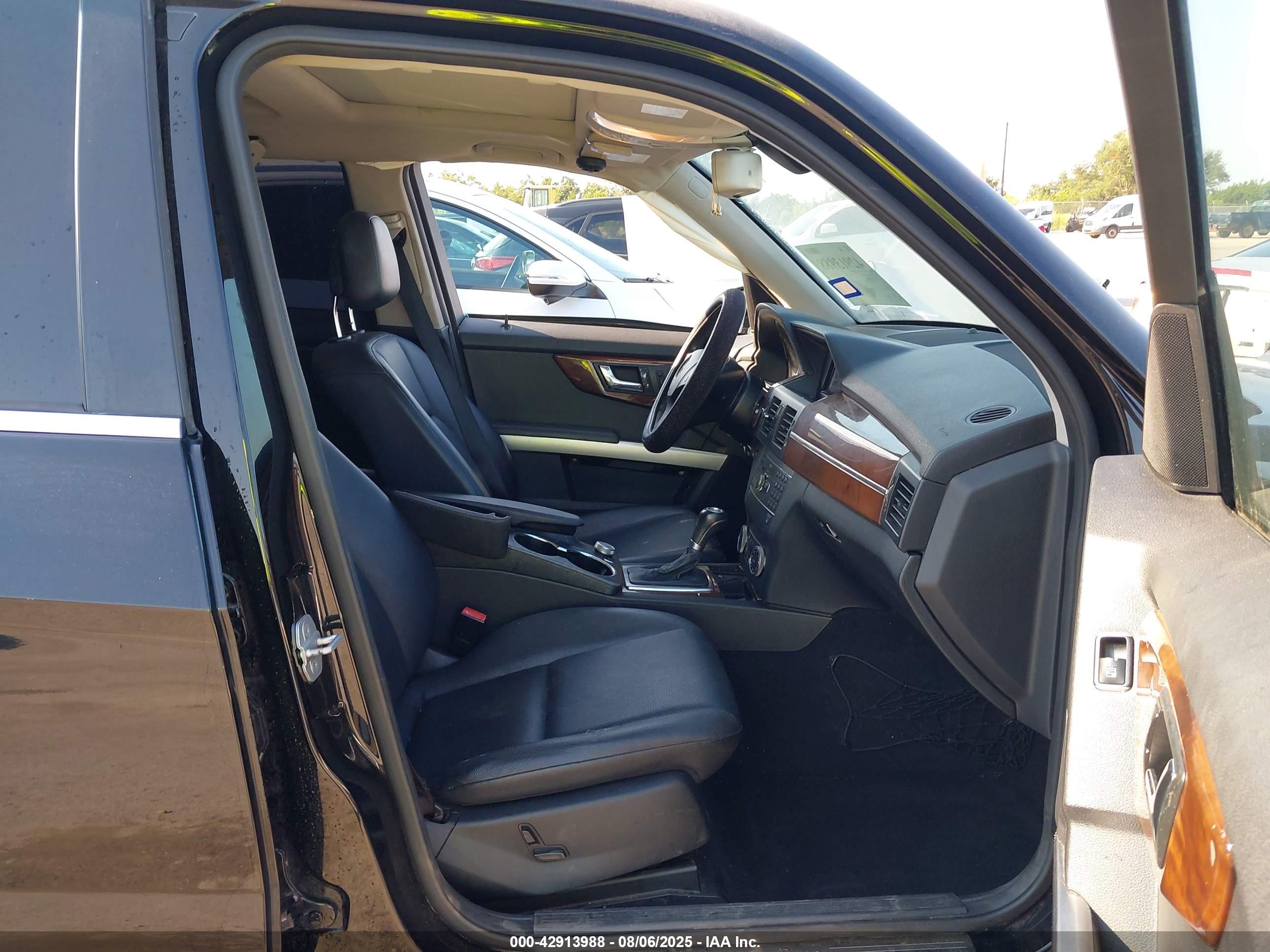 MERCEDES-BENZ GLK image 5