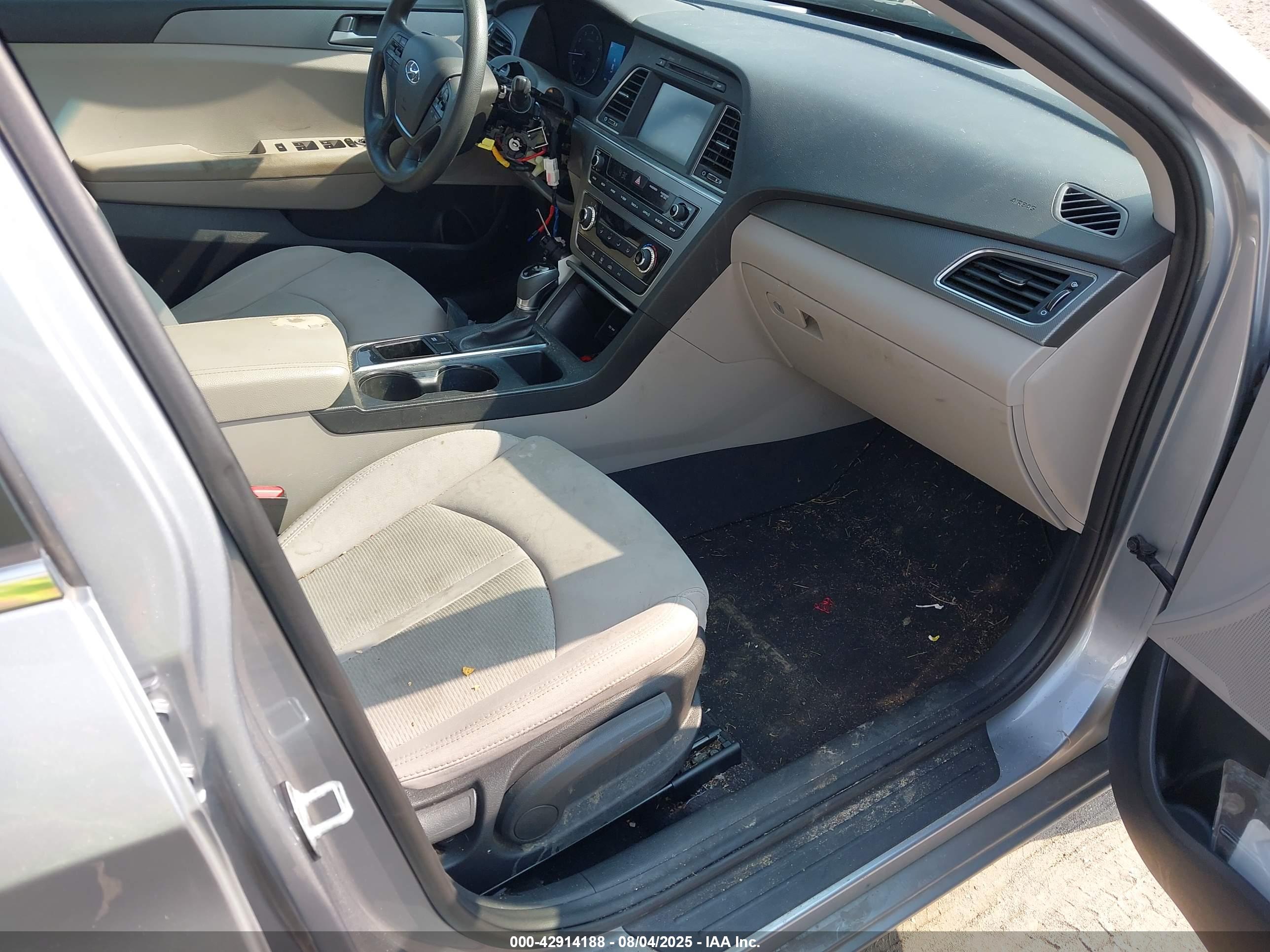 HYUNDAI SONATA image 5