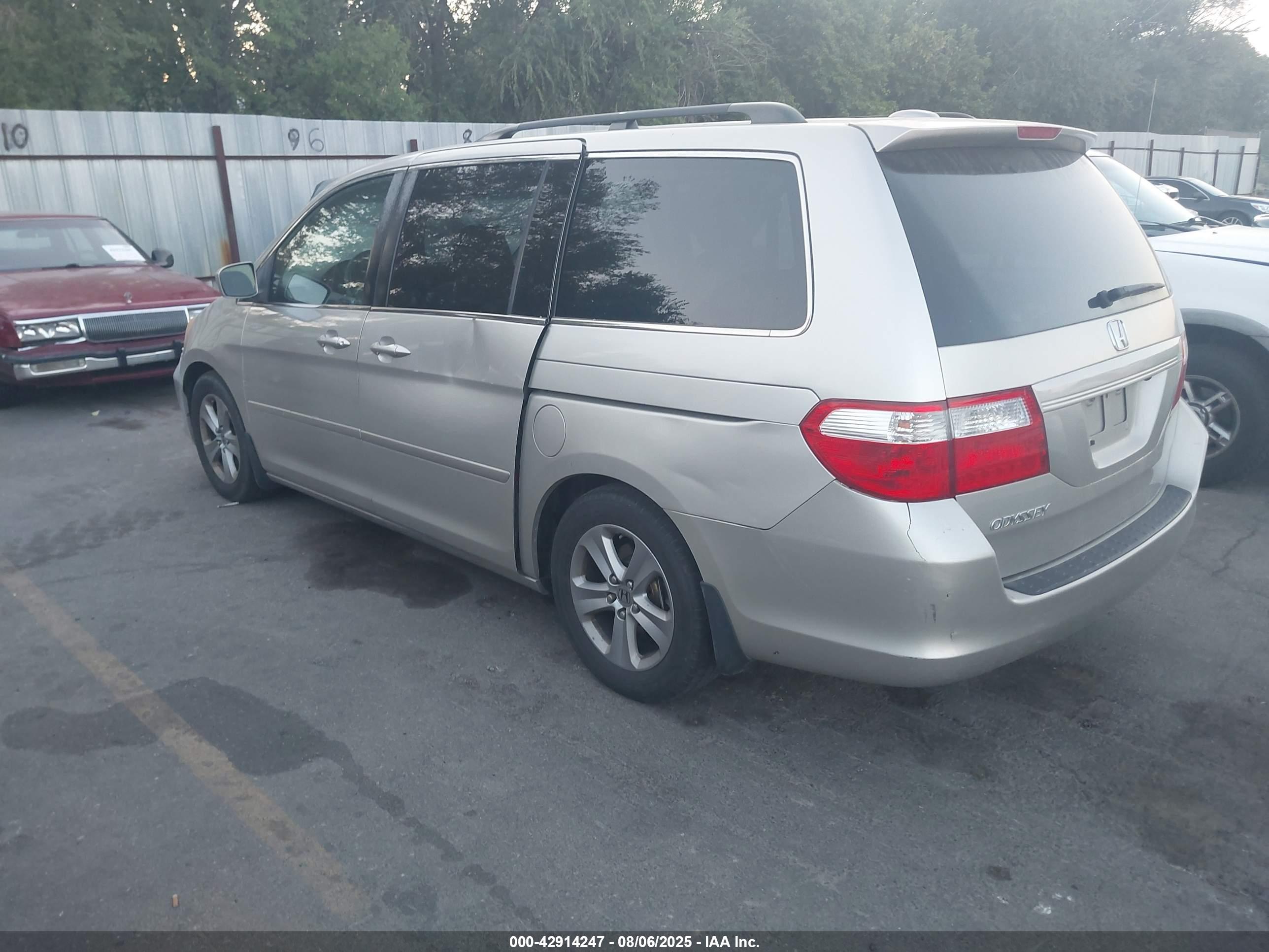 HONDA ODYSSEY image 3