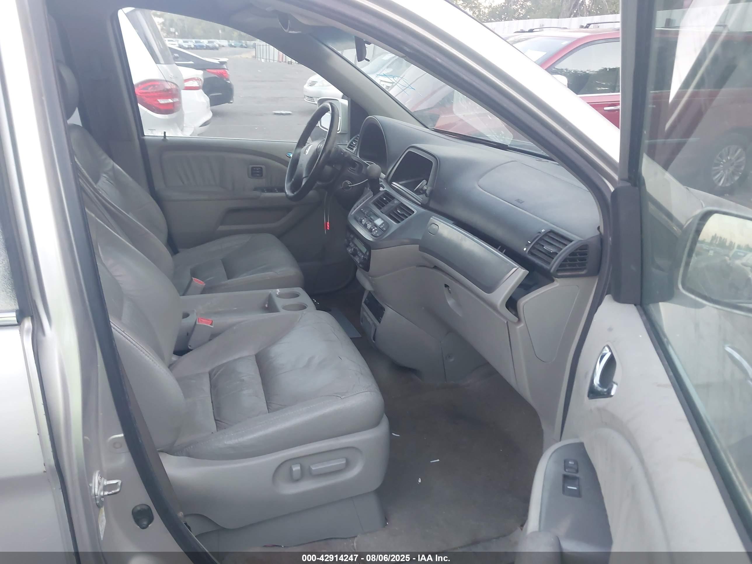 HONDA ODYSSEY image 5