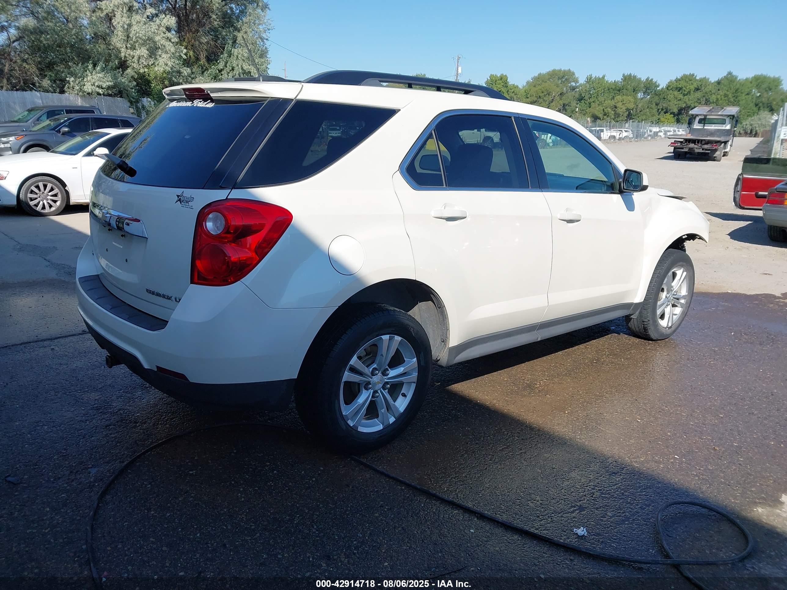 CHEVROLET EQUINOX image 4