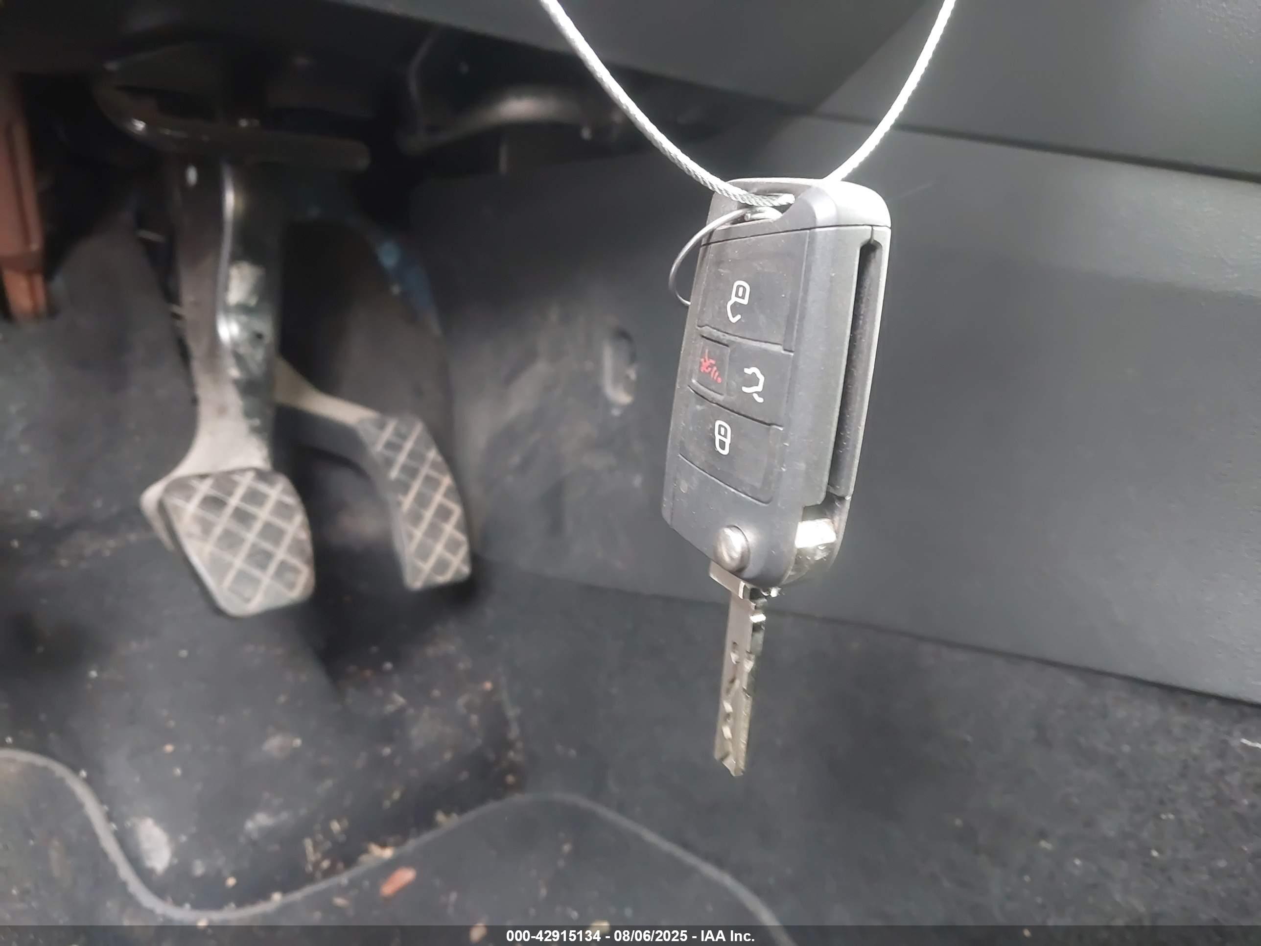 VOLKSWAGEN JETTA image 11