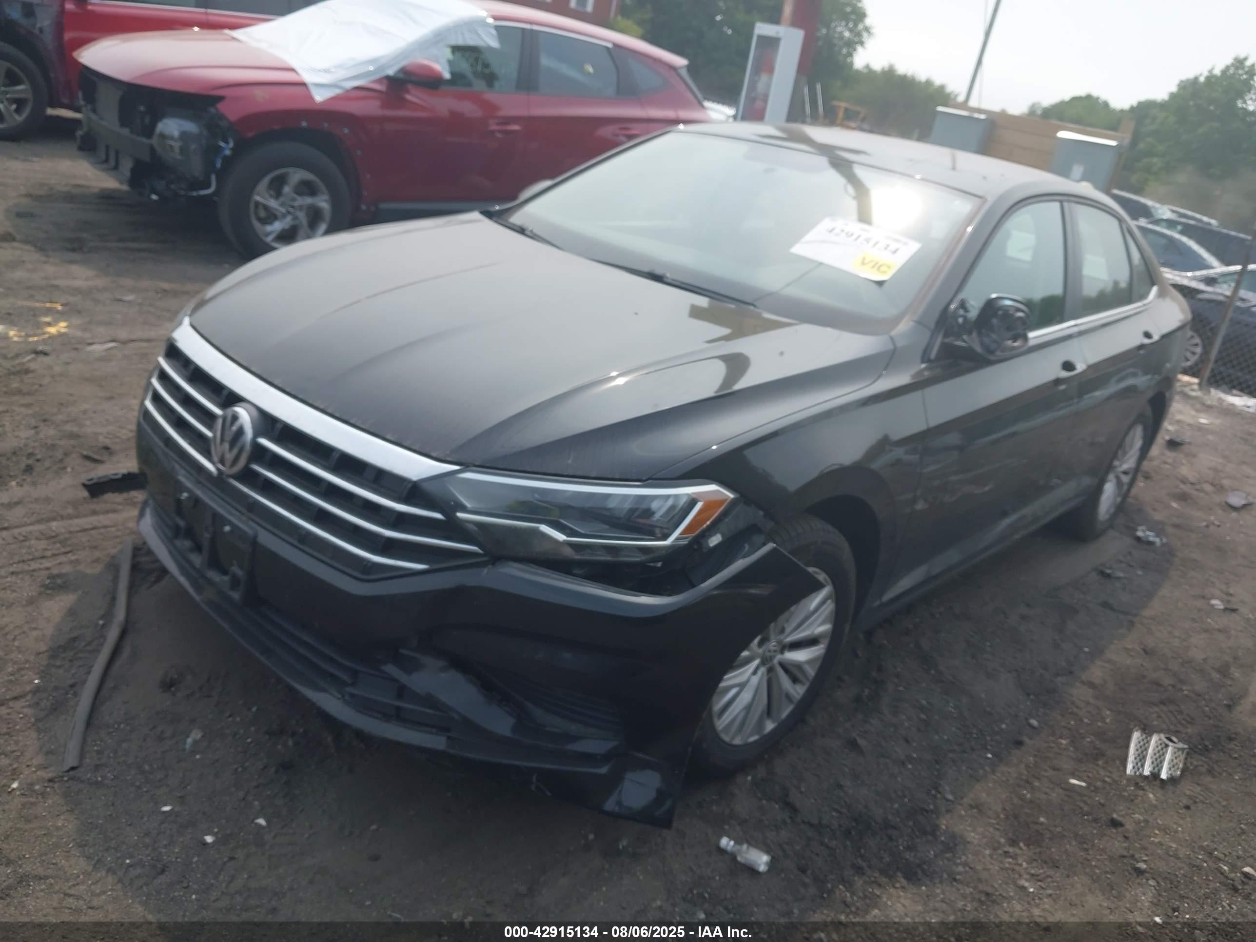 VOLKSWAGEN JETTA image 2