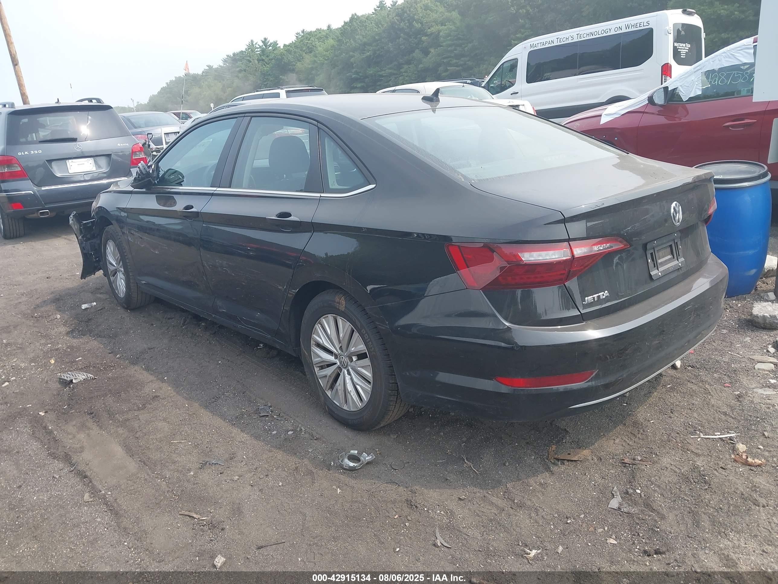 VOLKSWAGEN JETTA image 3