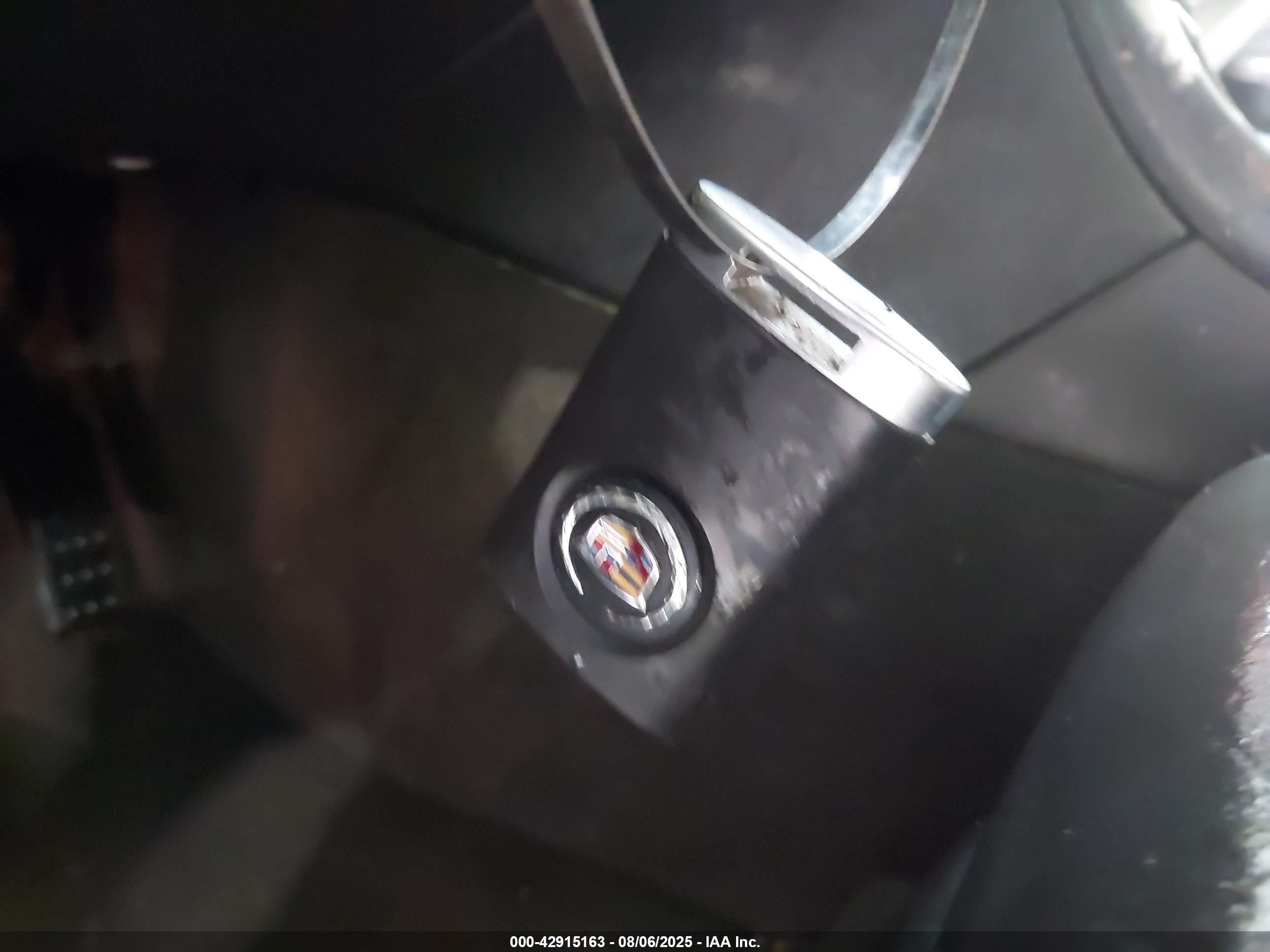 CADILLAC SRX image 11