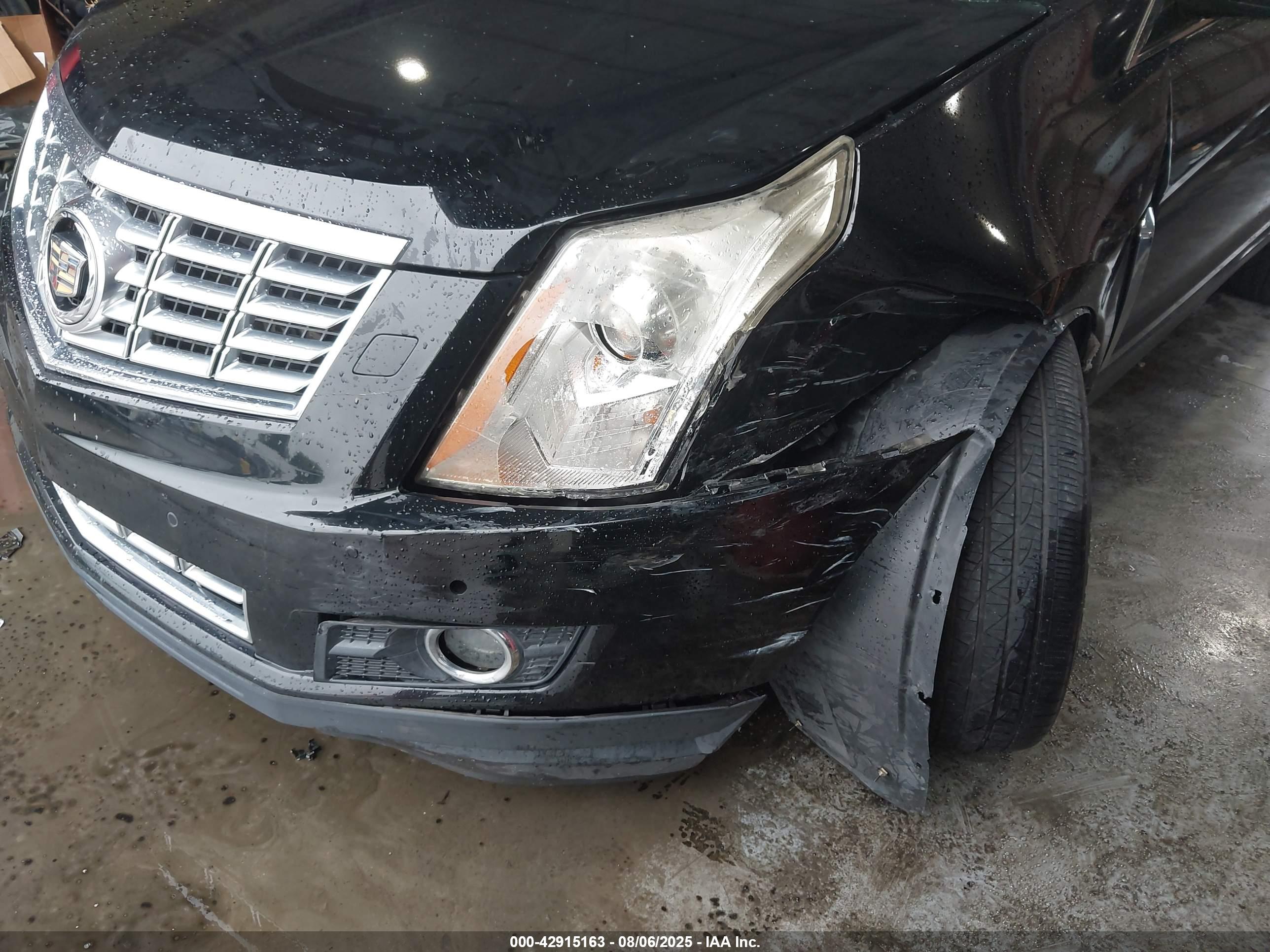 CADILLAC SRX image 6