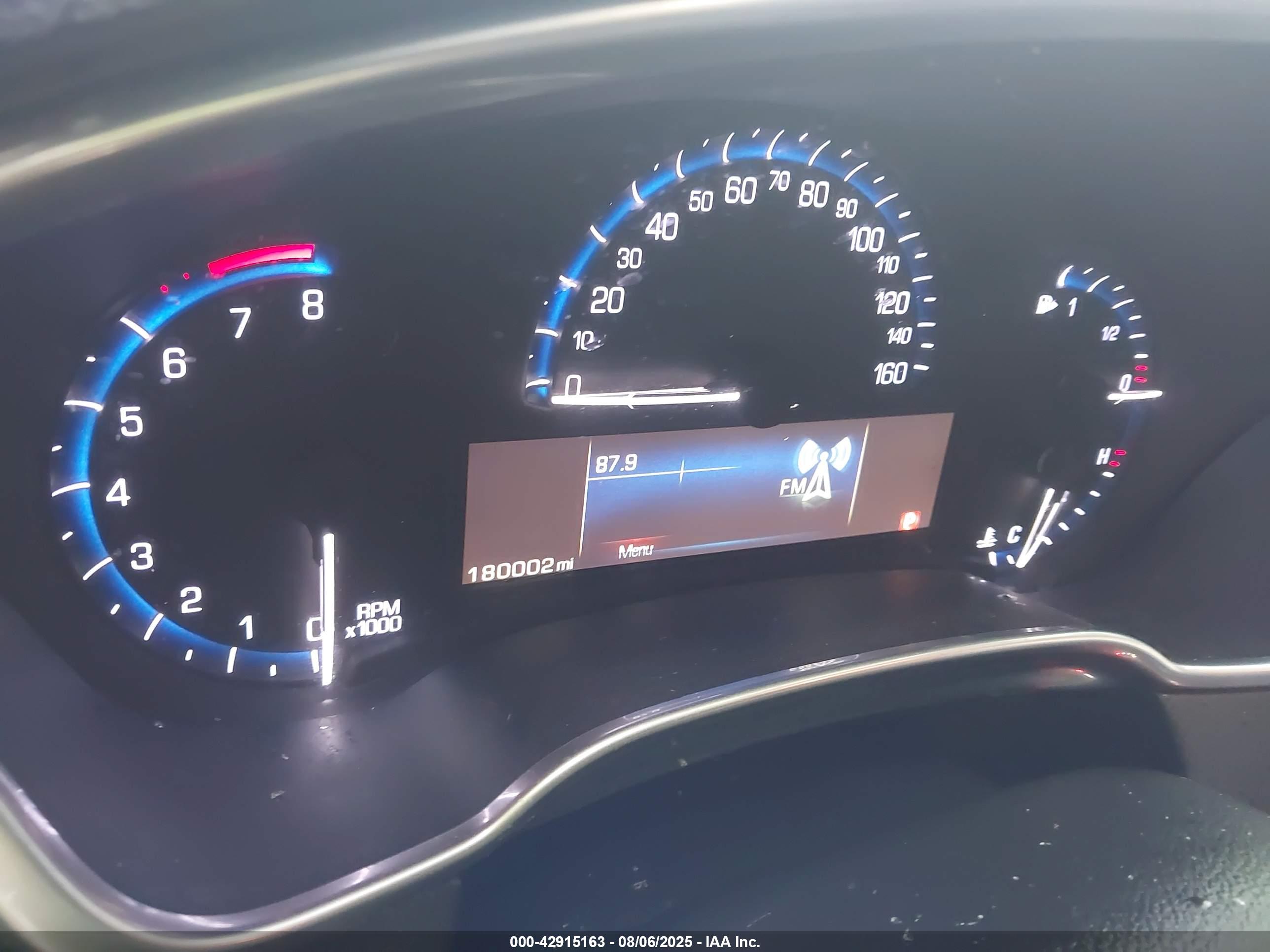 CADILLAC SRX image 7