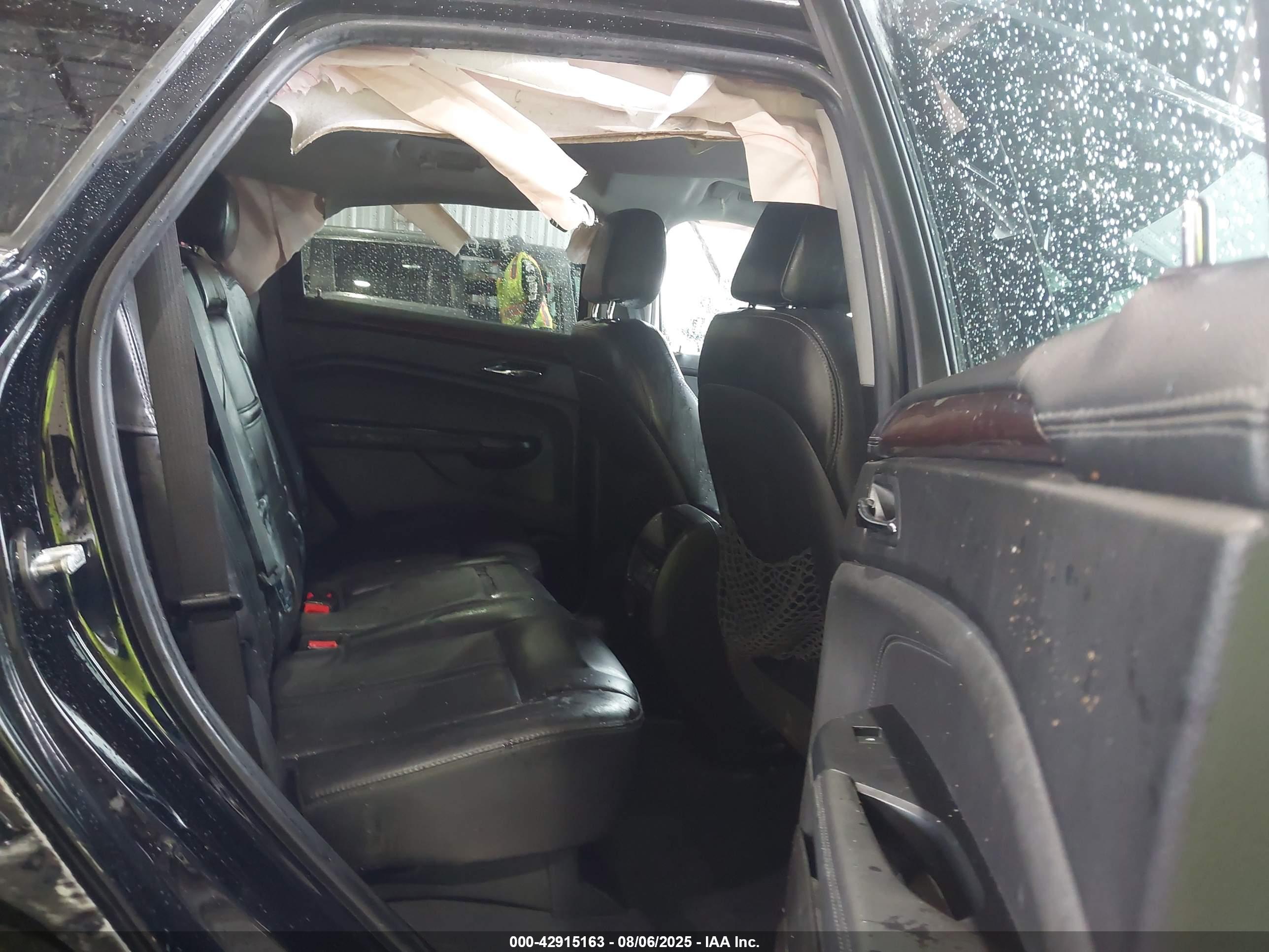 CADILLAC SRX image 8