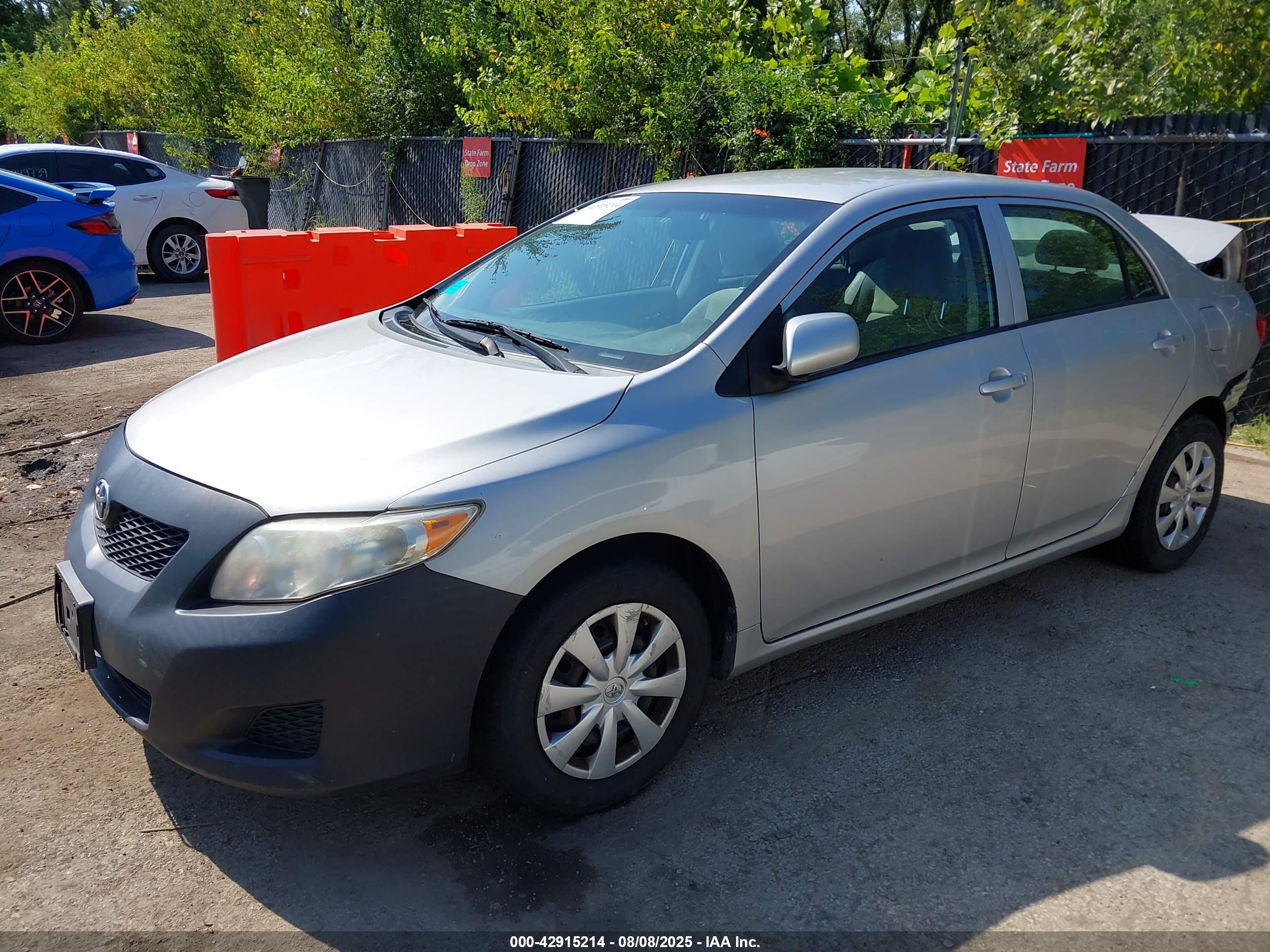 TOYOTA COROLLA image 2