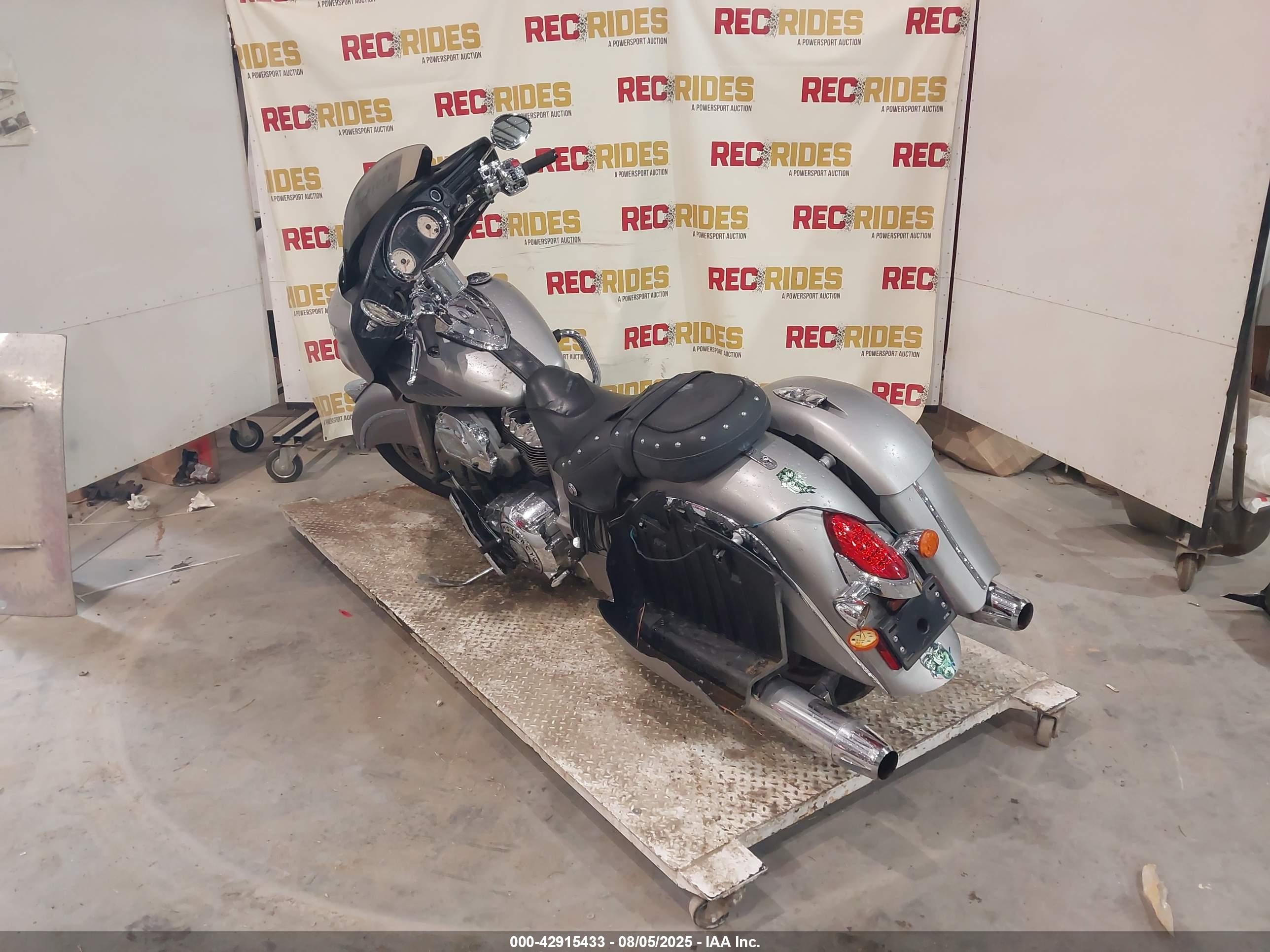 INDIAN MOTORCYCLE image 3