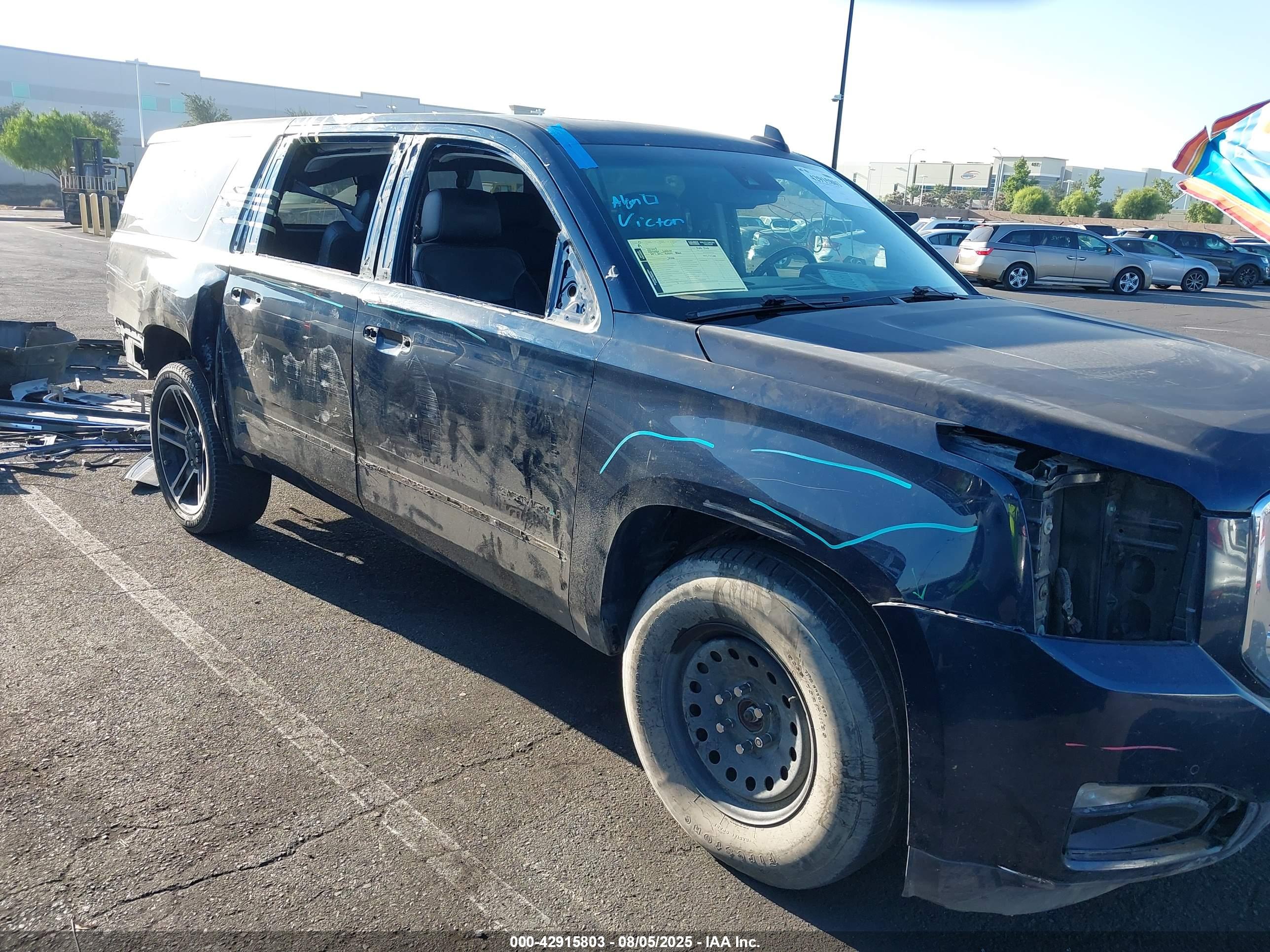 GMC YUKON image 6