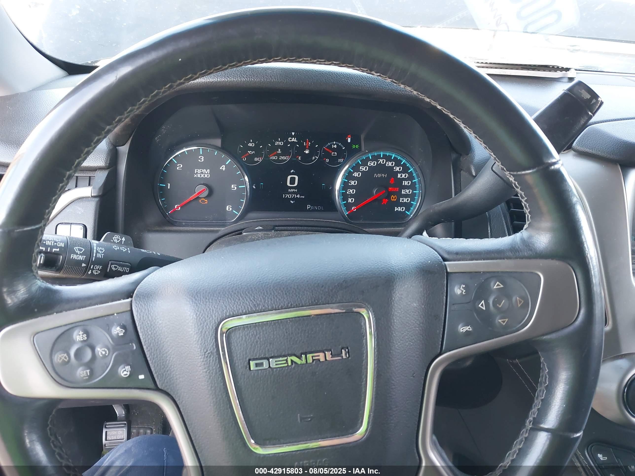 GMC YUKON image 7