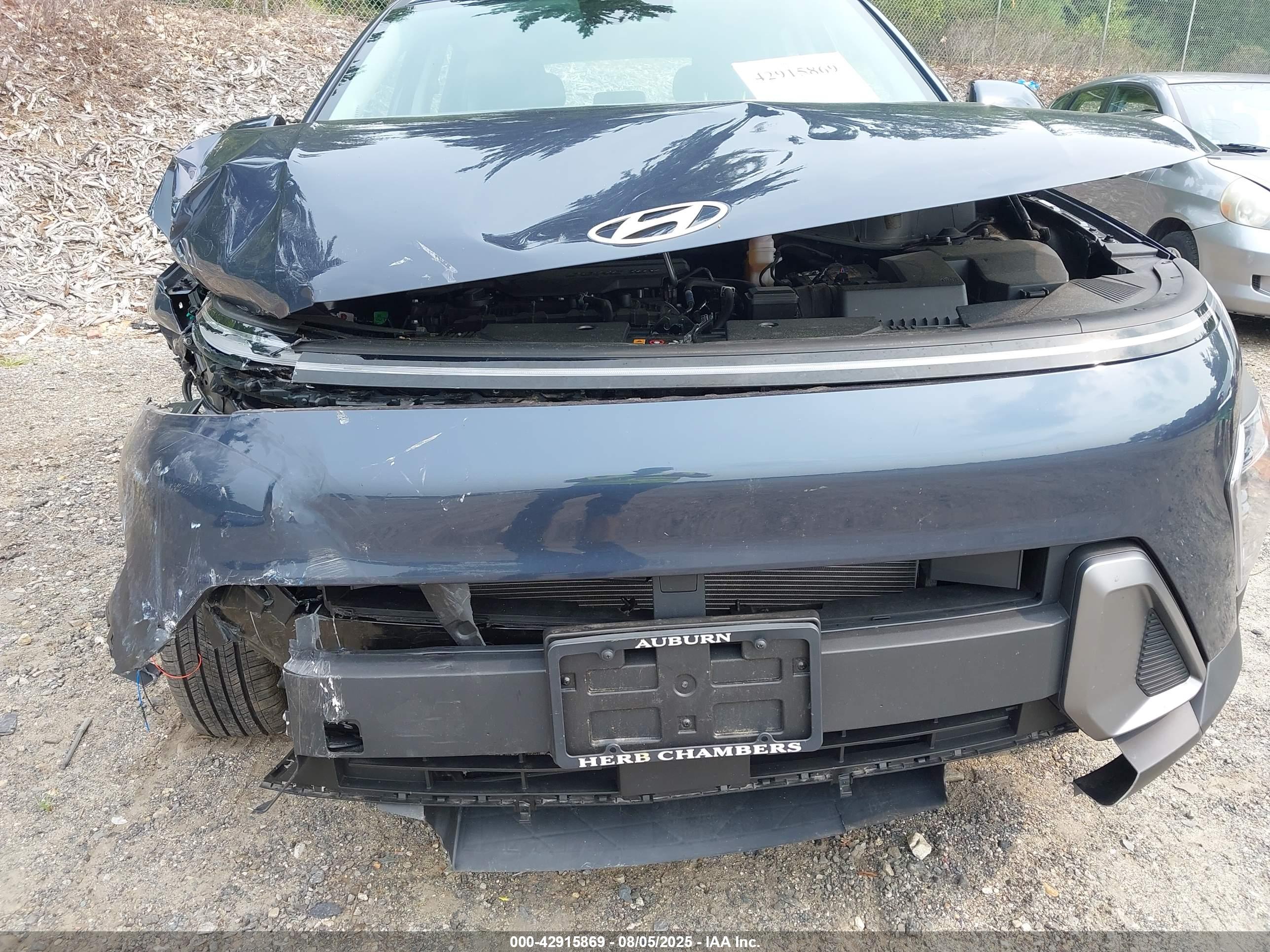 HYUNDAI KONA image 6