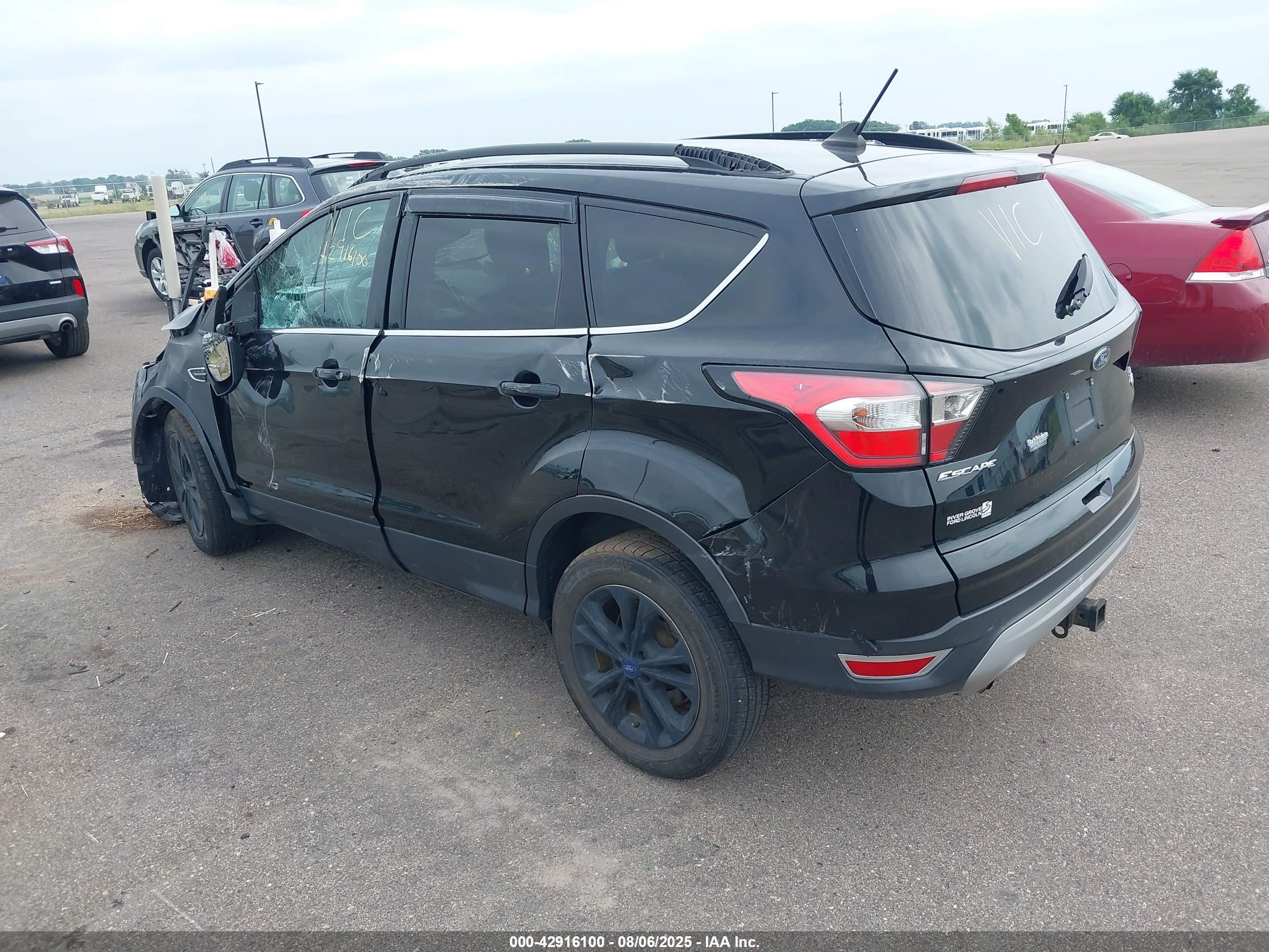 FORD ESCAPE image 3