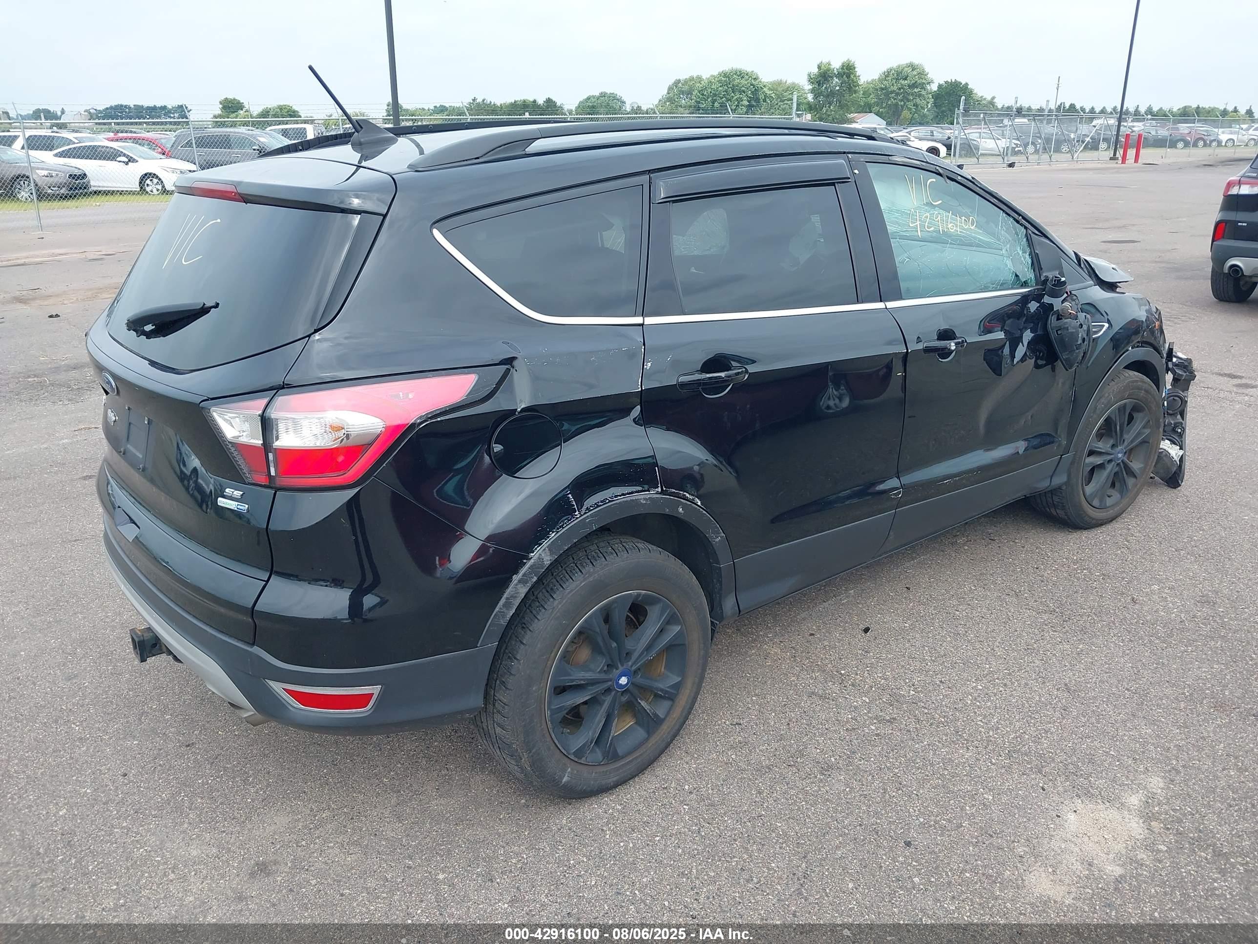 FORD ESCAPE image 4