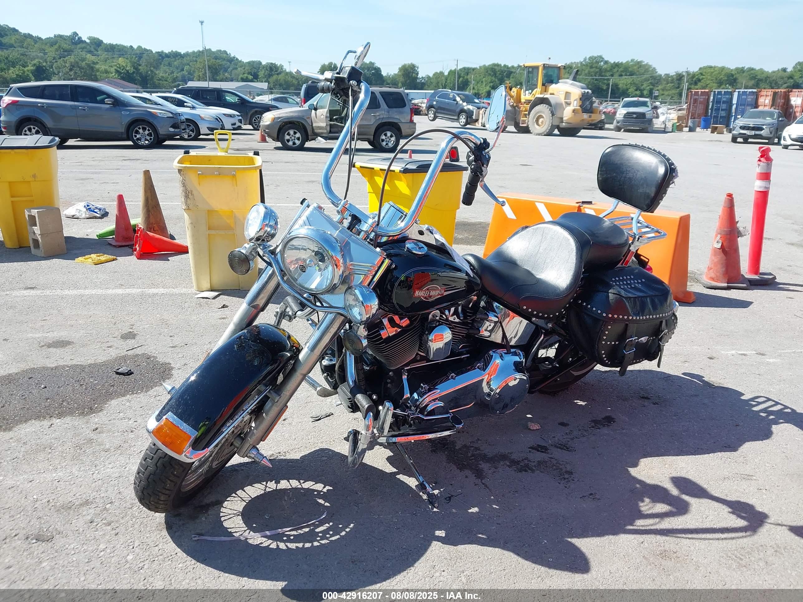 HARLEY-DAVIDSON FLSTC image 2