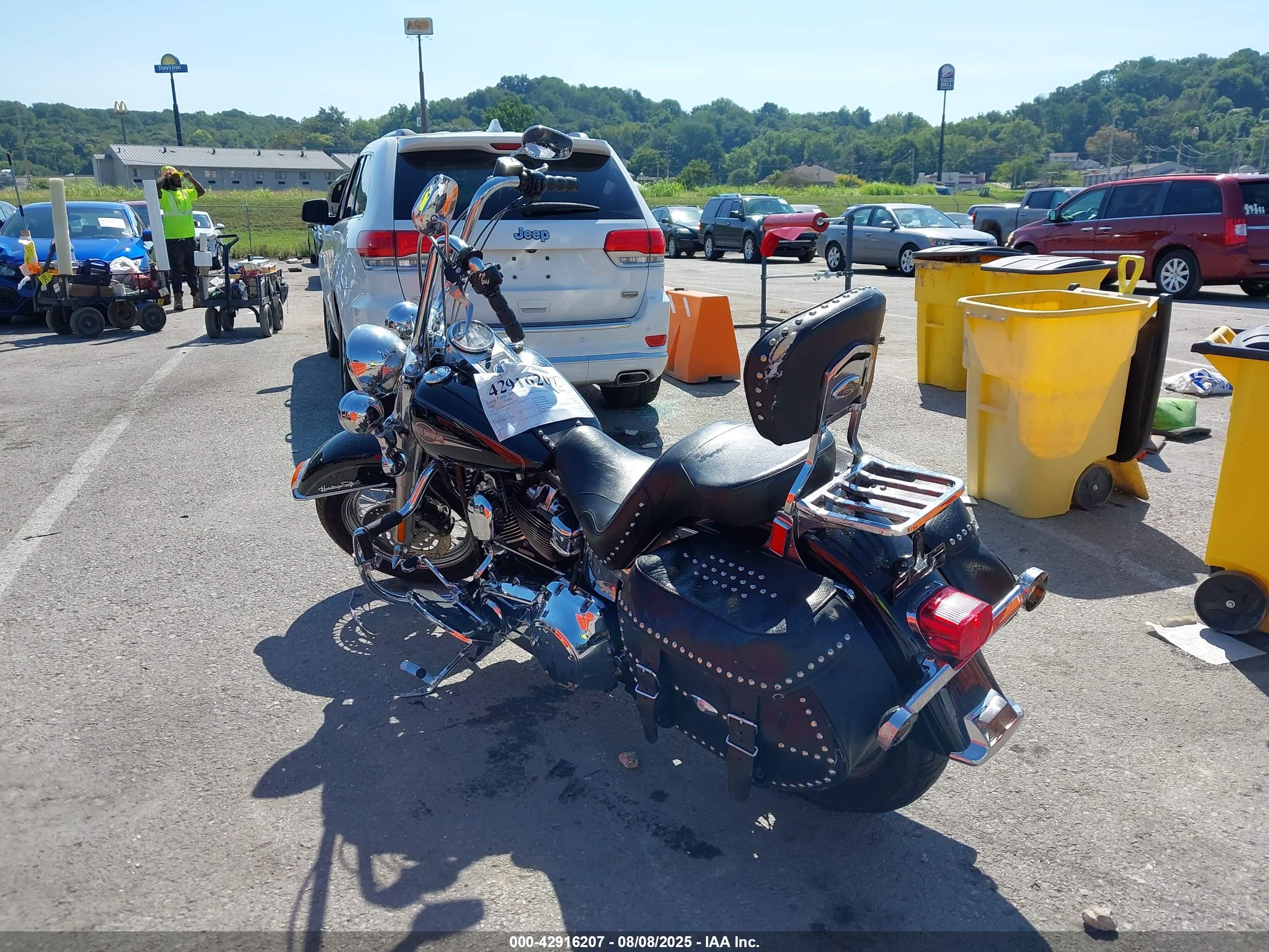 HARLEY-DAVIDSON FLSTC image 3