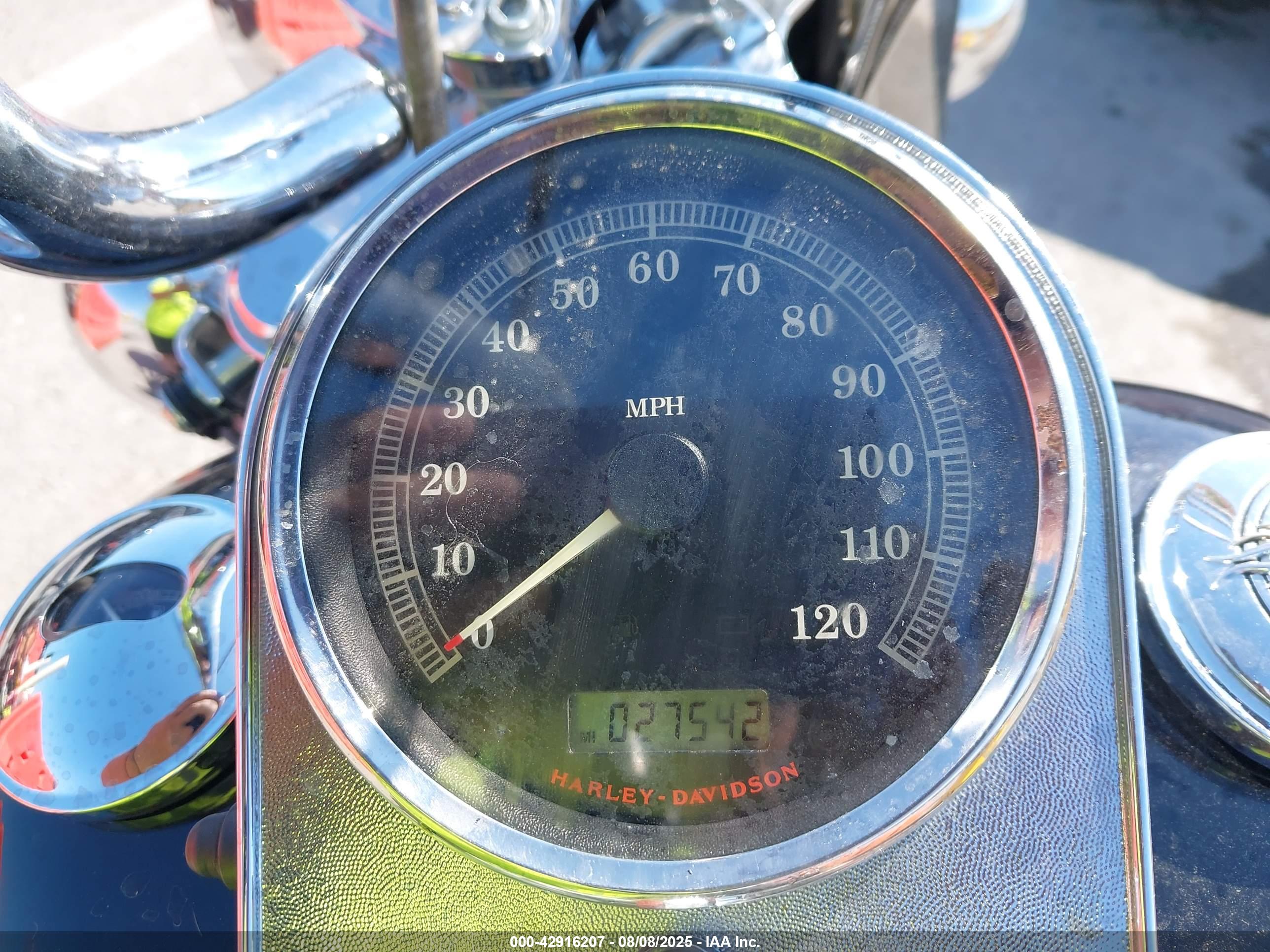 HARLEY-DAVIDSON FLSTC image 7