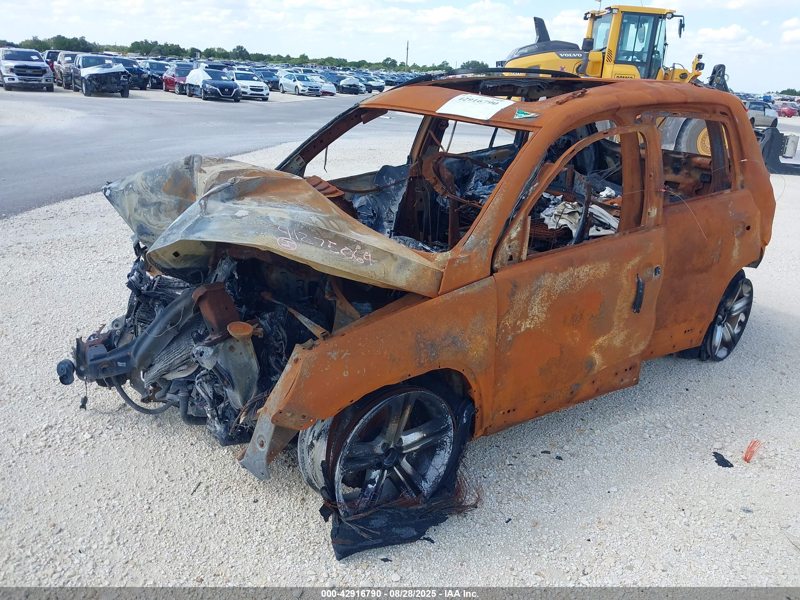 VOLKSWAGEN TIGUAN image 2