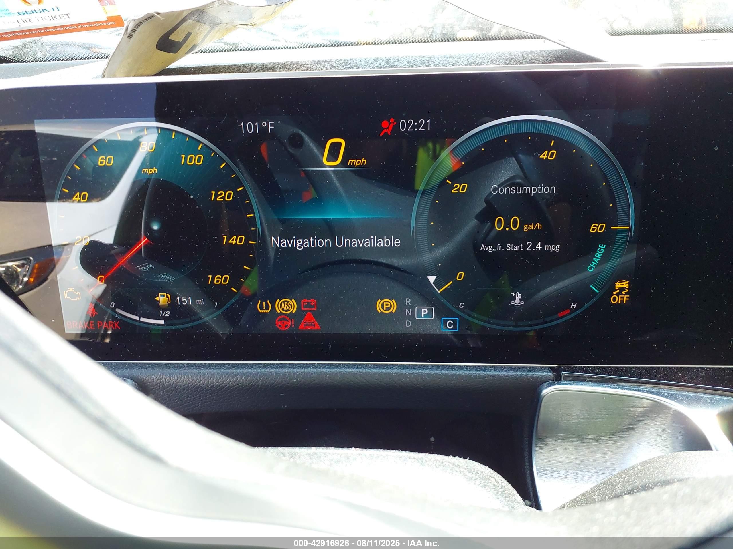 MERCEDES-BENZ GLB image 7
