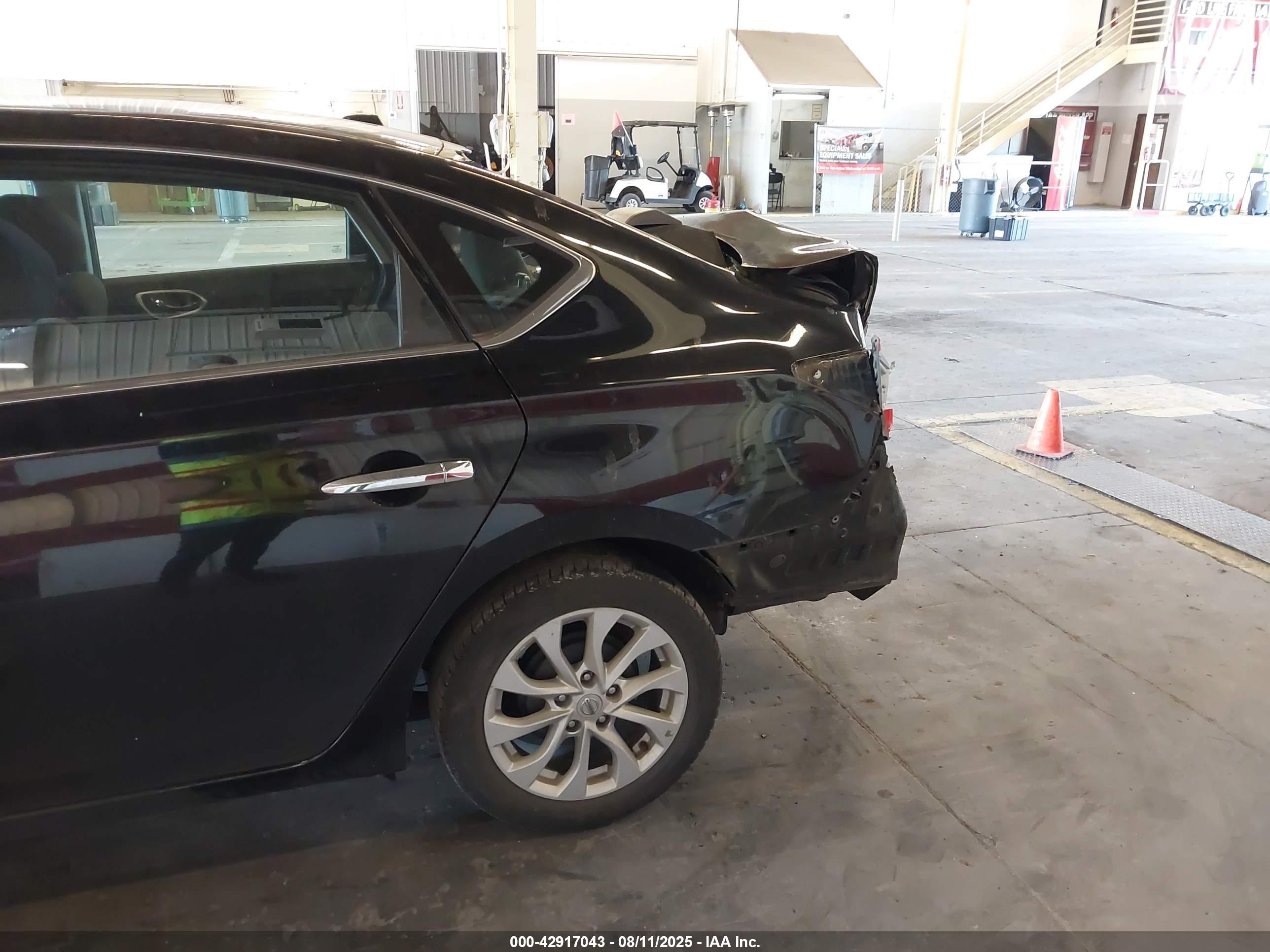 NISSAN SENTRA image 6