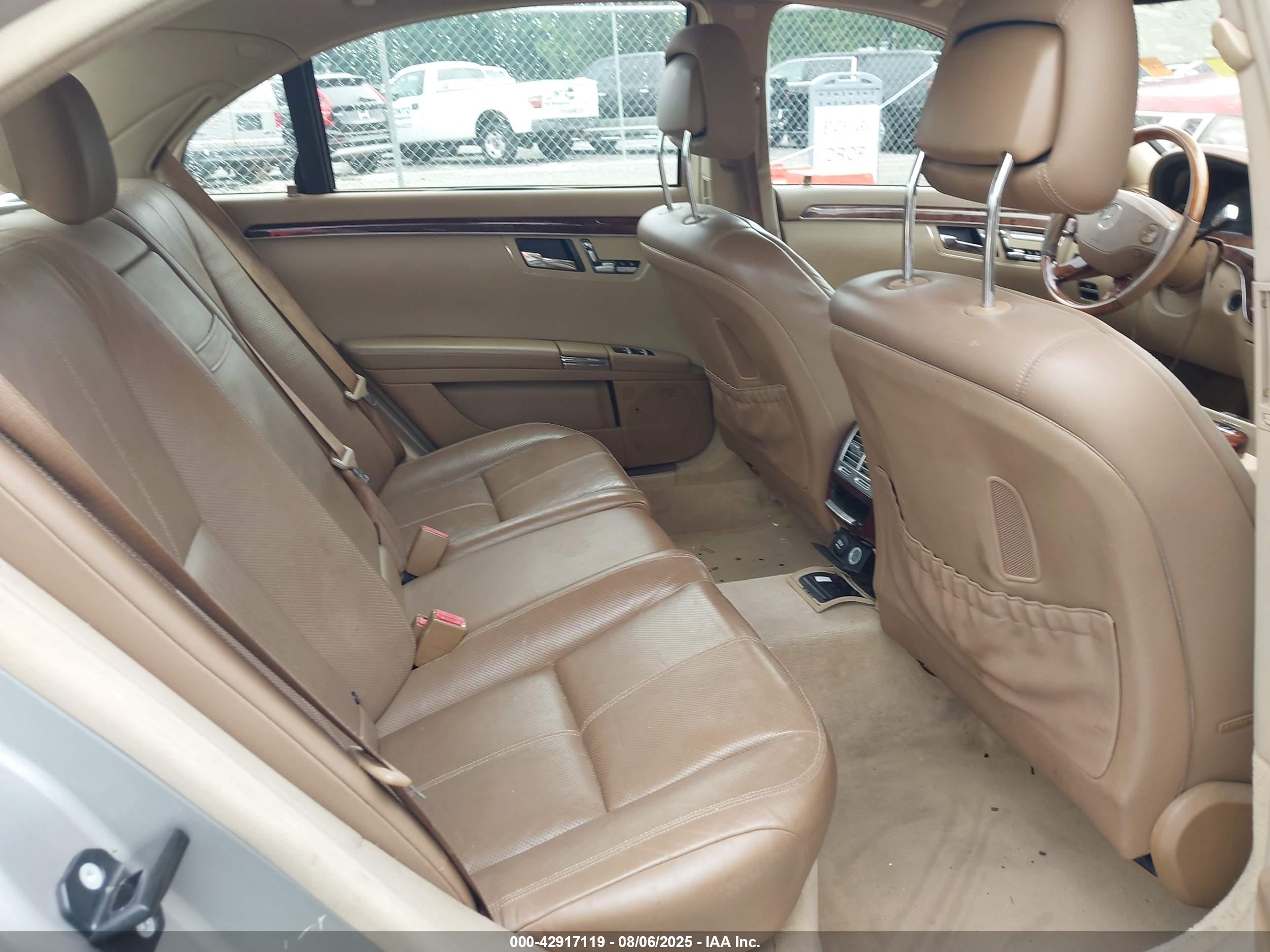 MERCEDES-BENZ S image 8