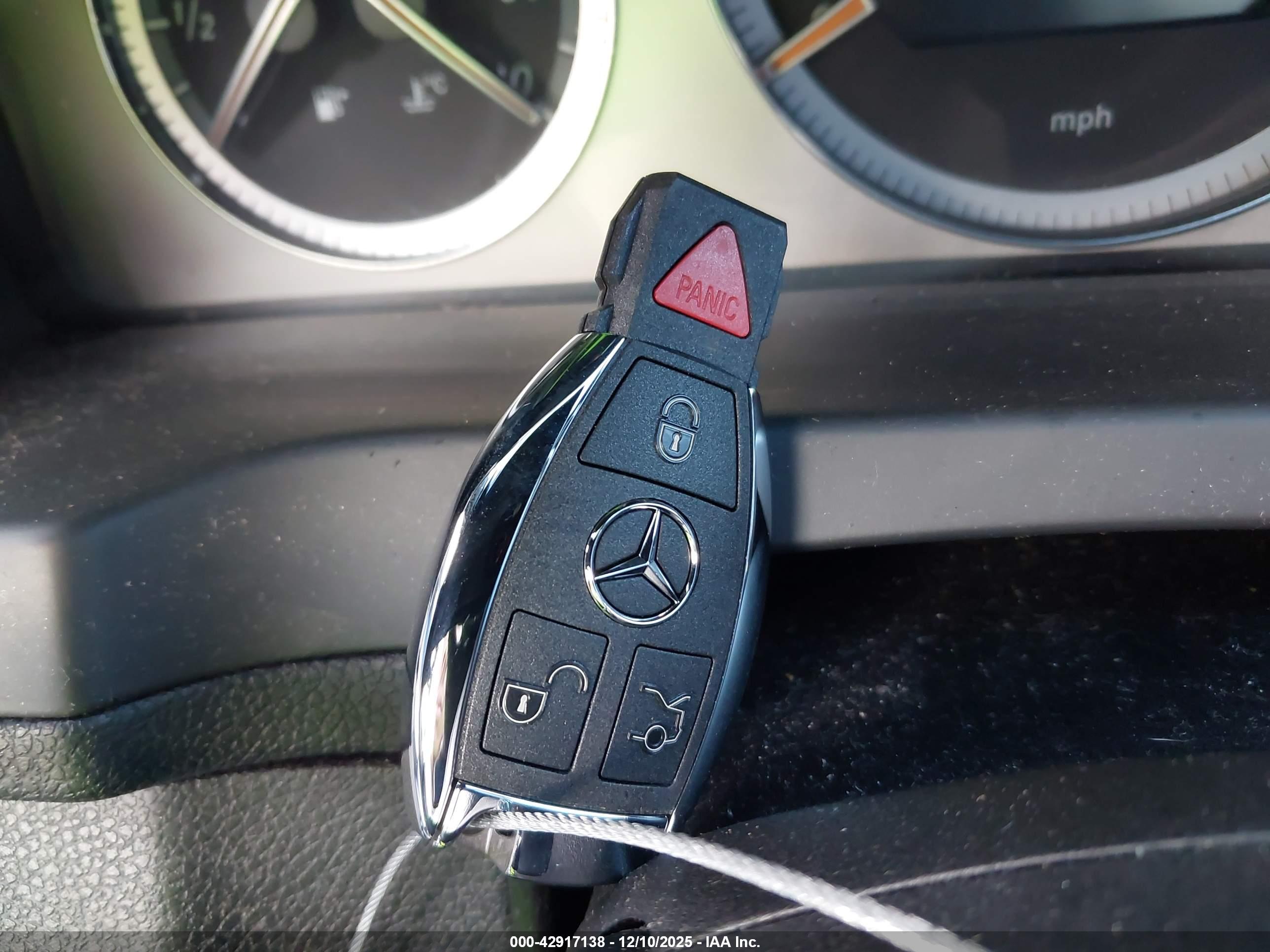 MERCEDES-BENZ C image 11
