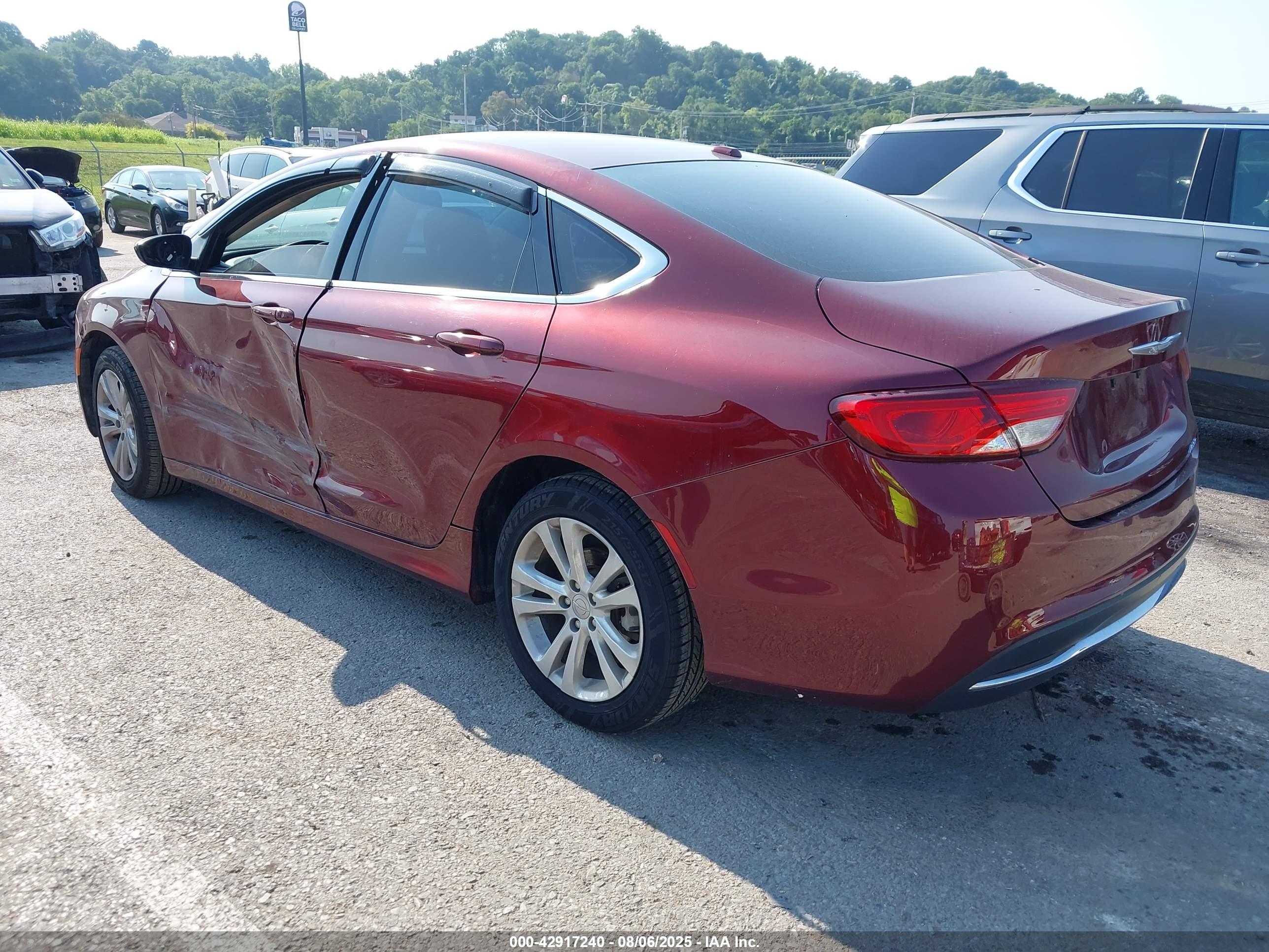 CHRYSLER 200 image 3